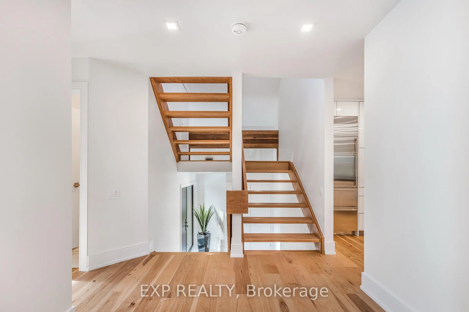 Photo 12 of 75 Reding Road, Hamilton, Ancaster — HOMEH