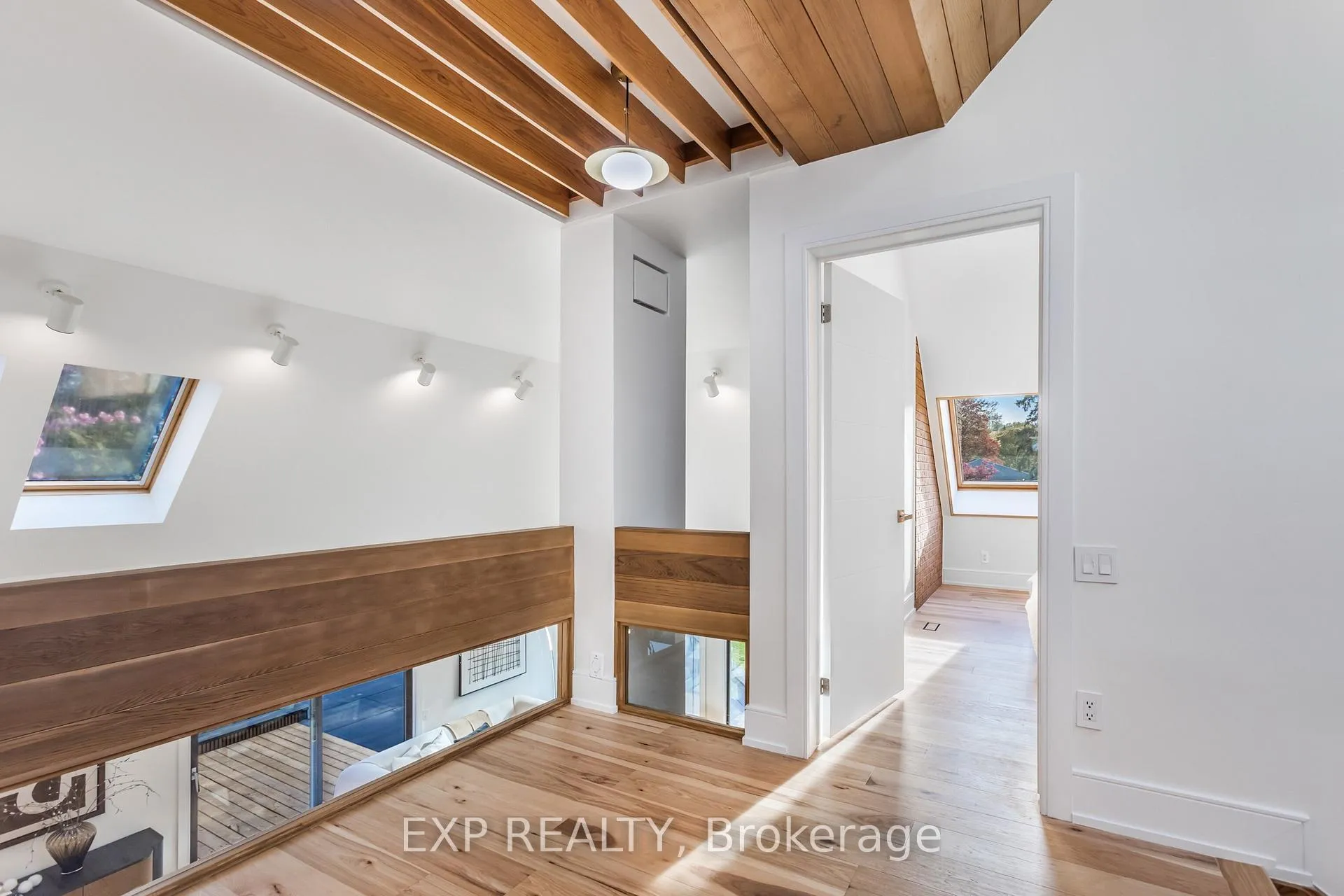 Photo 13 of 75 Reding Road, Hamilton, Ancaster — HOMEH