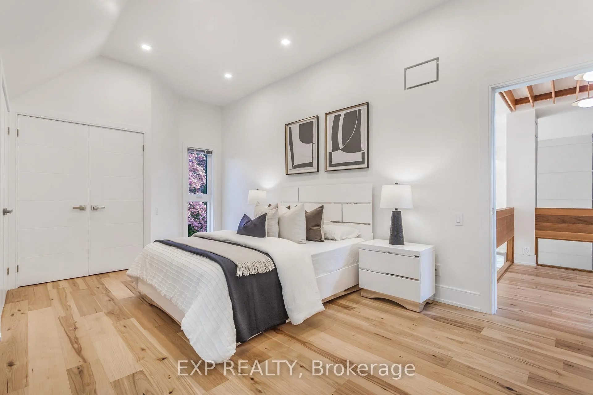 Photo 19 of 75 Reding Road, Hamilton, Ancaster — HOMEH