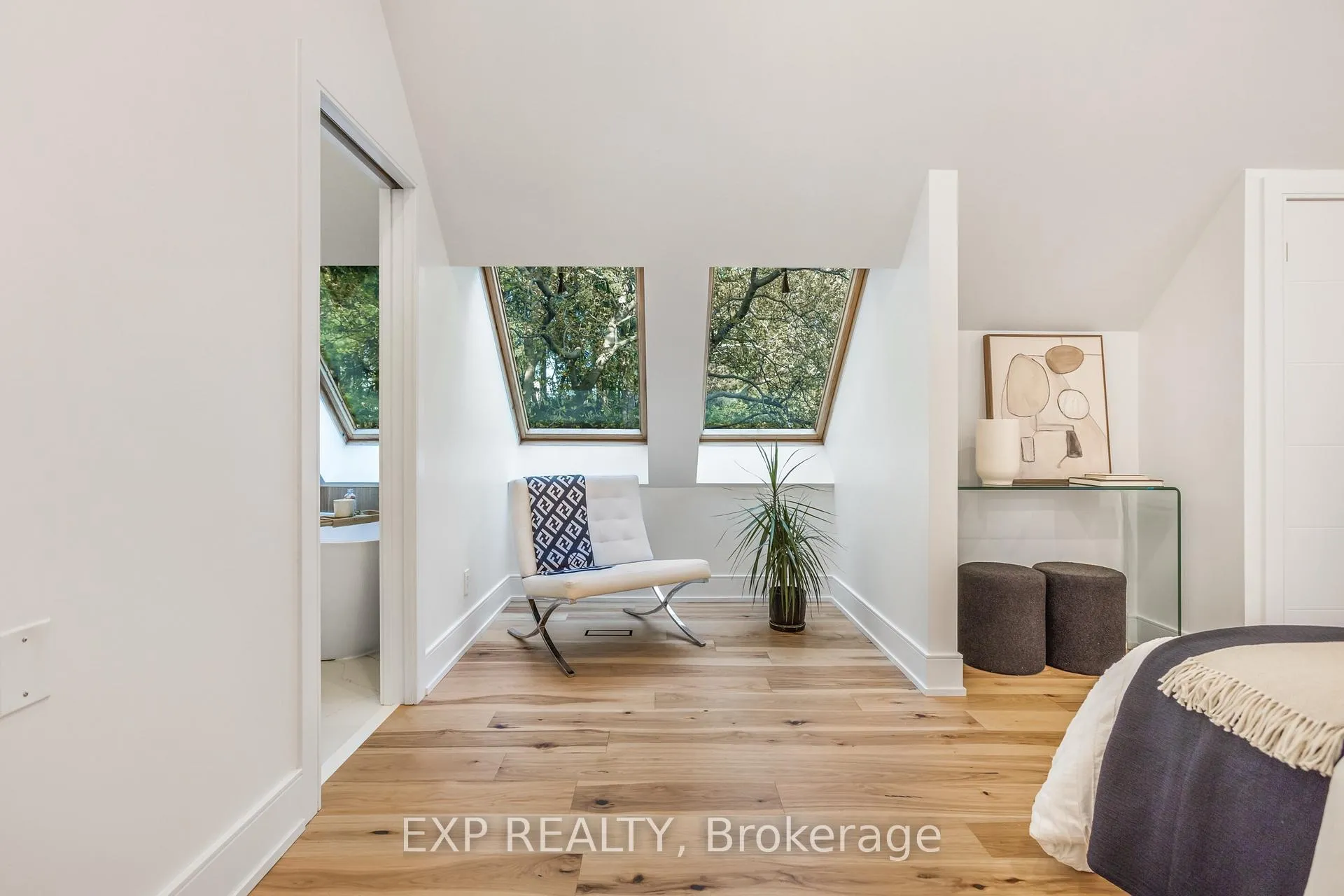 Photo 20 of 75 Reding Road, Hamilton, Ancaster — HOMEH