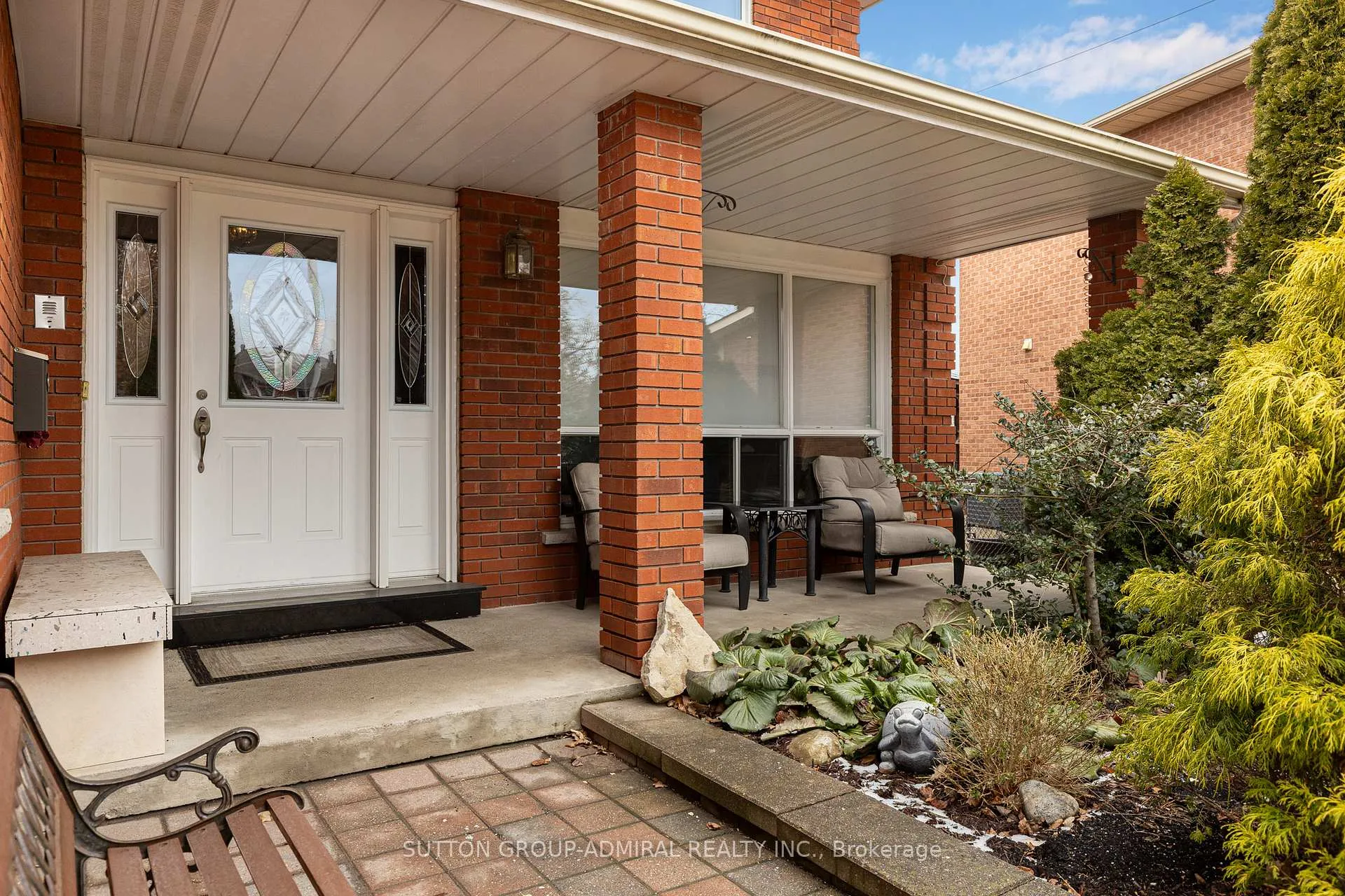 Photo 2 of 75 Timber Lane, Vaughan, East Woodbridge — HOMEH