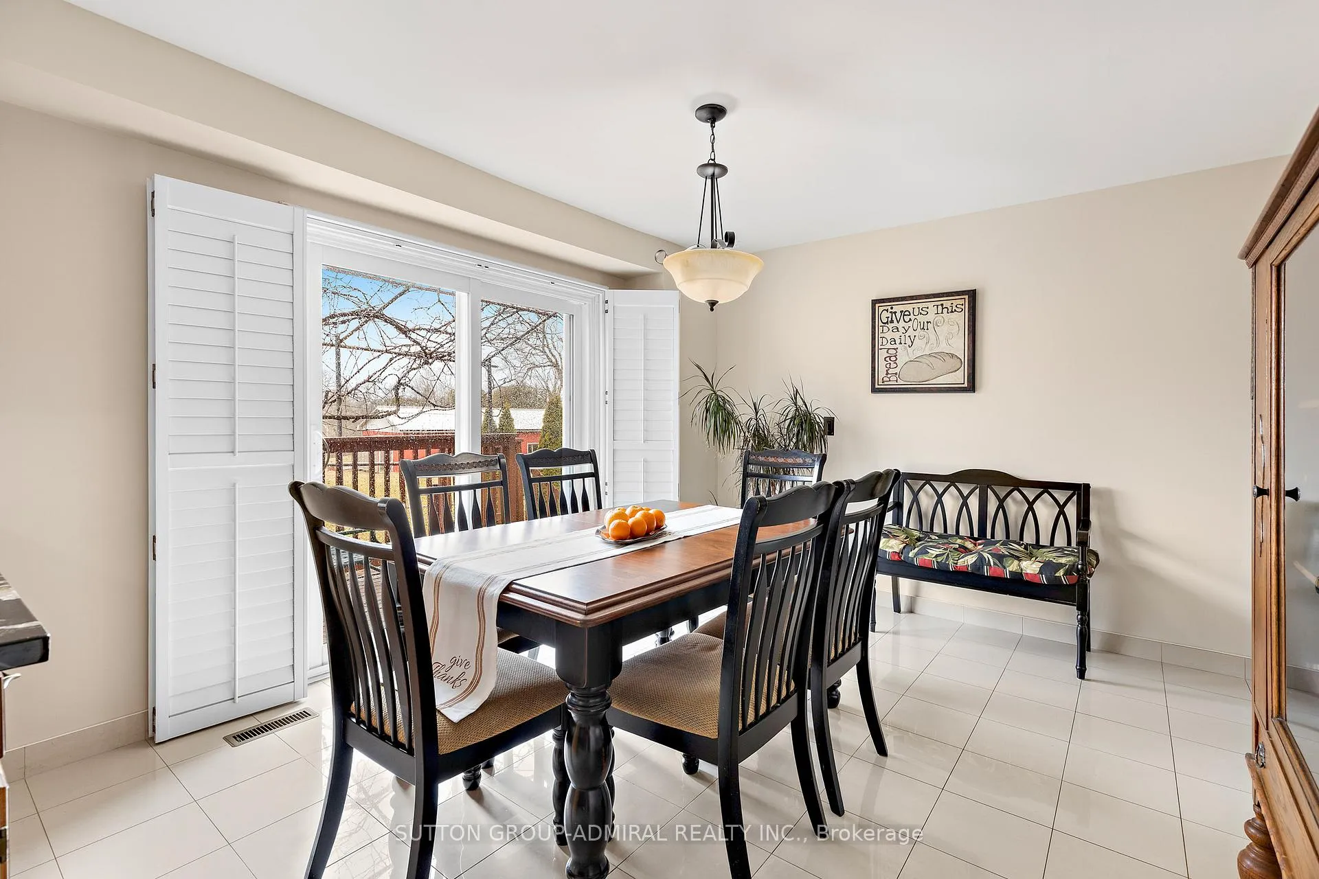 Photo 8 of 75 Timber Lane, Vaughan, East Woodbridge — HOMEH