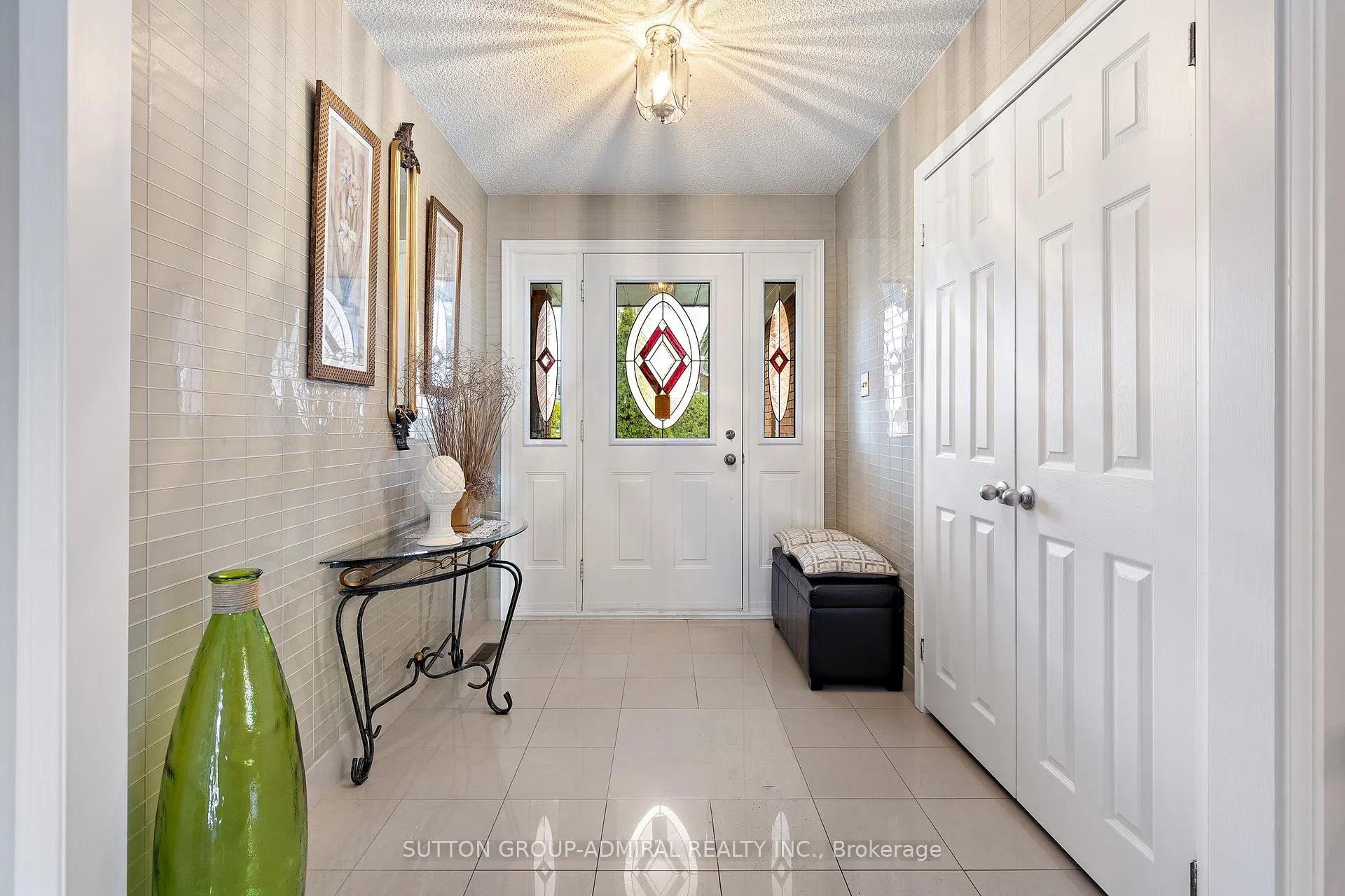 Photo 11 of 75 Timber Lane, Vaughan, East Woodbridge — HOMEH