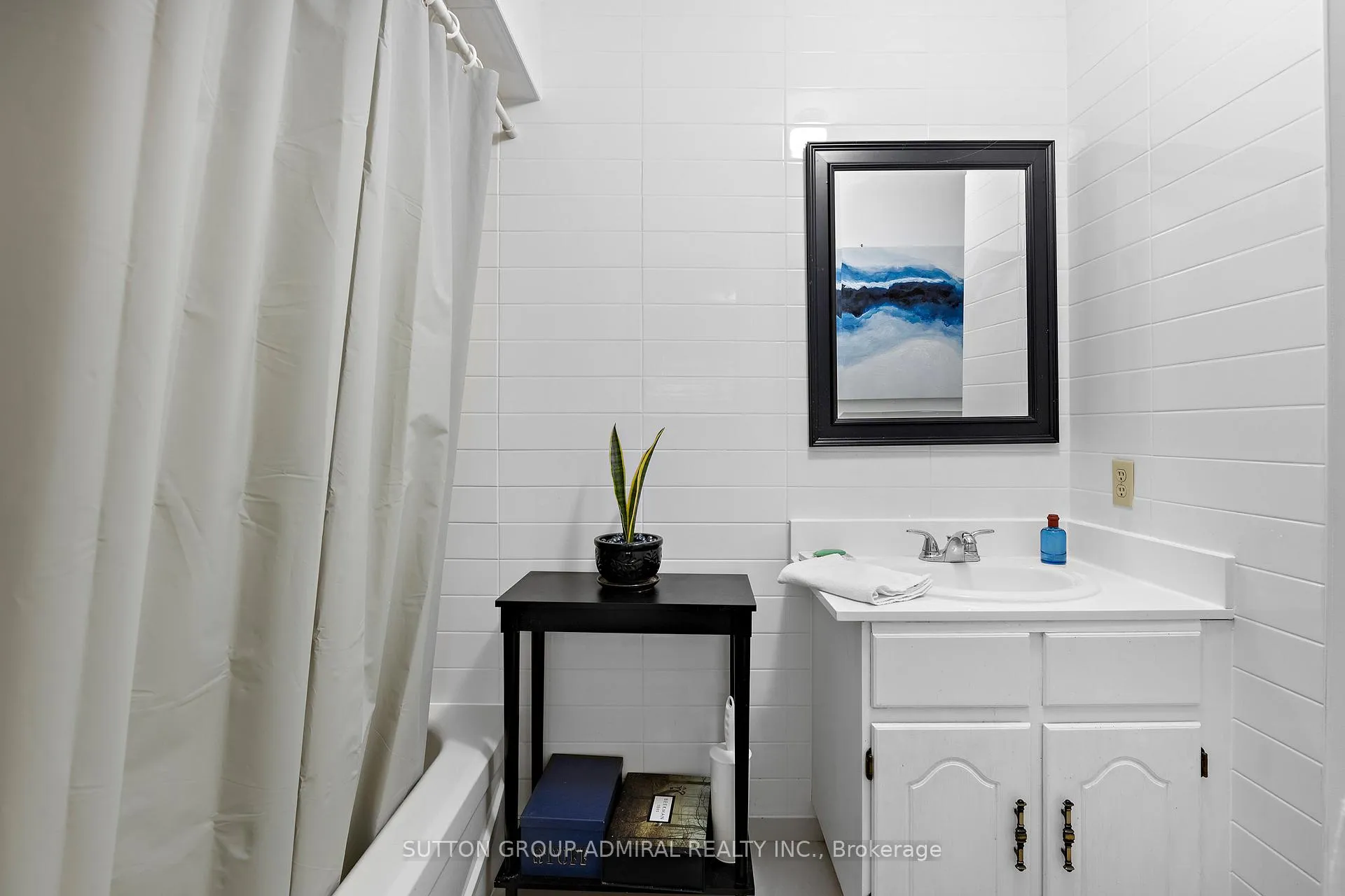 Photo 18 of 75 Timber Lane, Vaughan, East Woodbridge — HOMEH