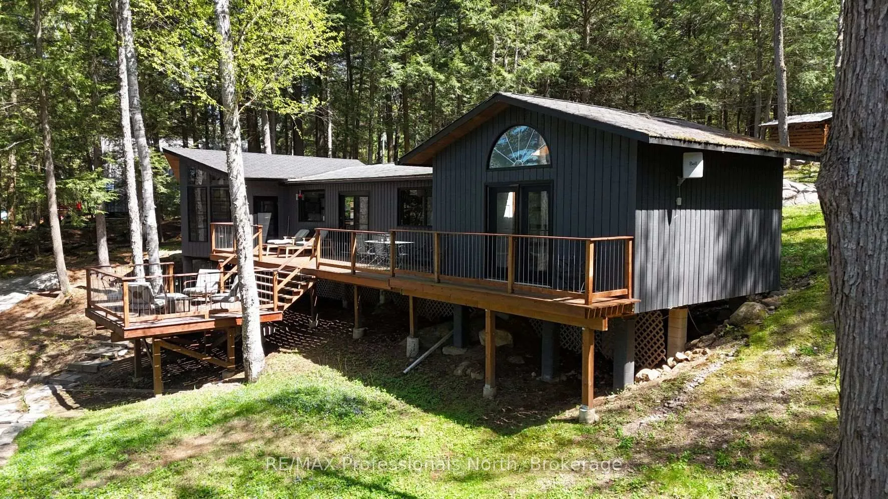 Photo 1 of 1132 Sapphire (Koshlong Lake) Drive, Highlands East, Glamorgan — HOMEH