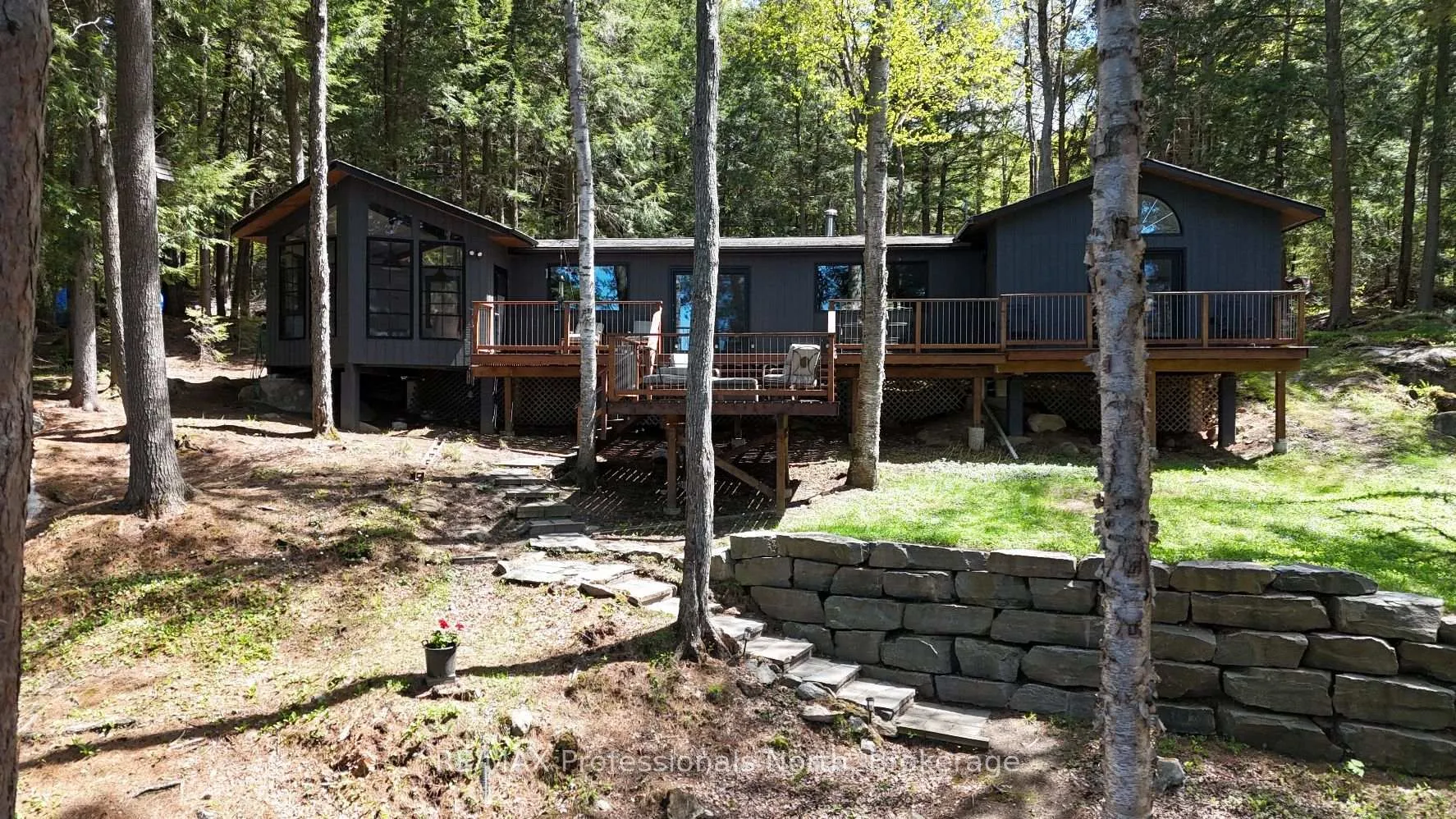 Photo 3 of 1132 Sapphire (Koshlong Lake) Drive, Highlands East, Glamorgan — HOMEH
