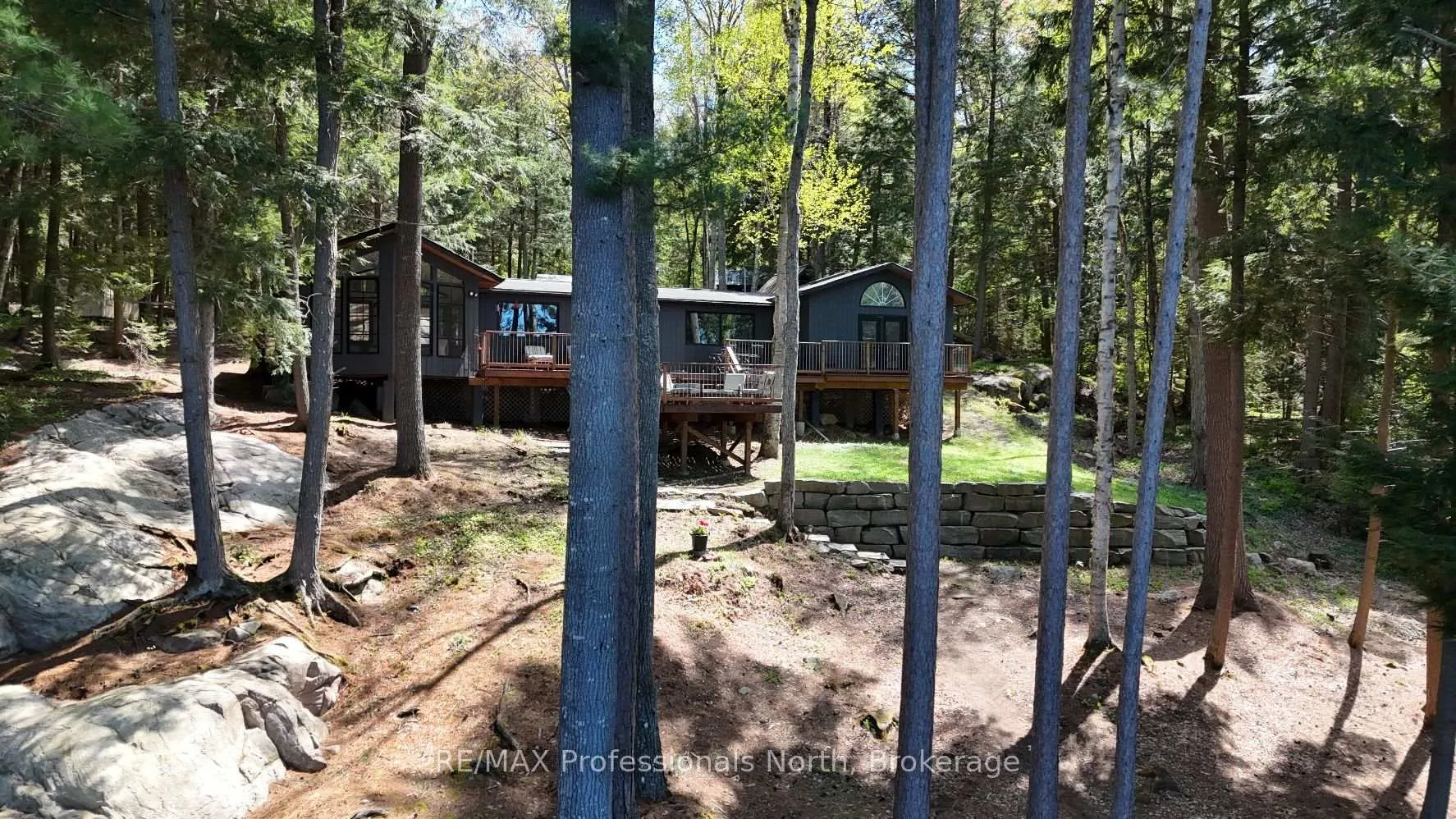 Photo 7 of 1132 Sapphire (Koshlong Lake) Drive, Highlands East, Glamorgan — HOMEH