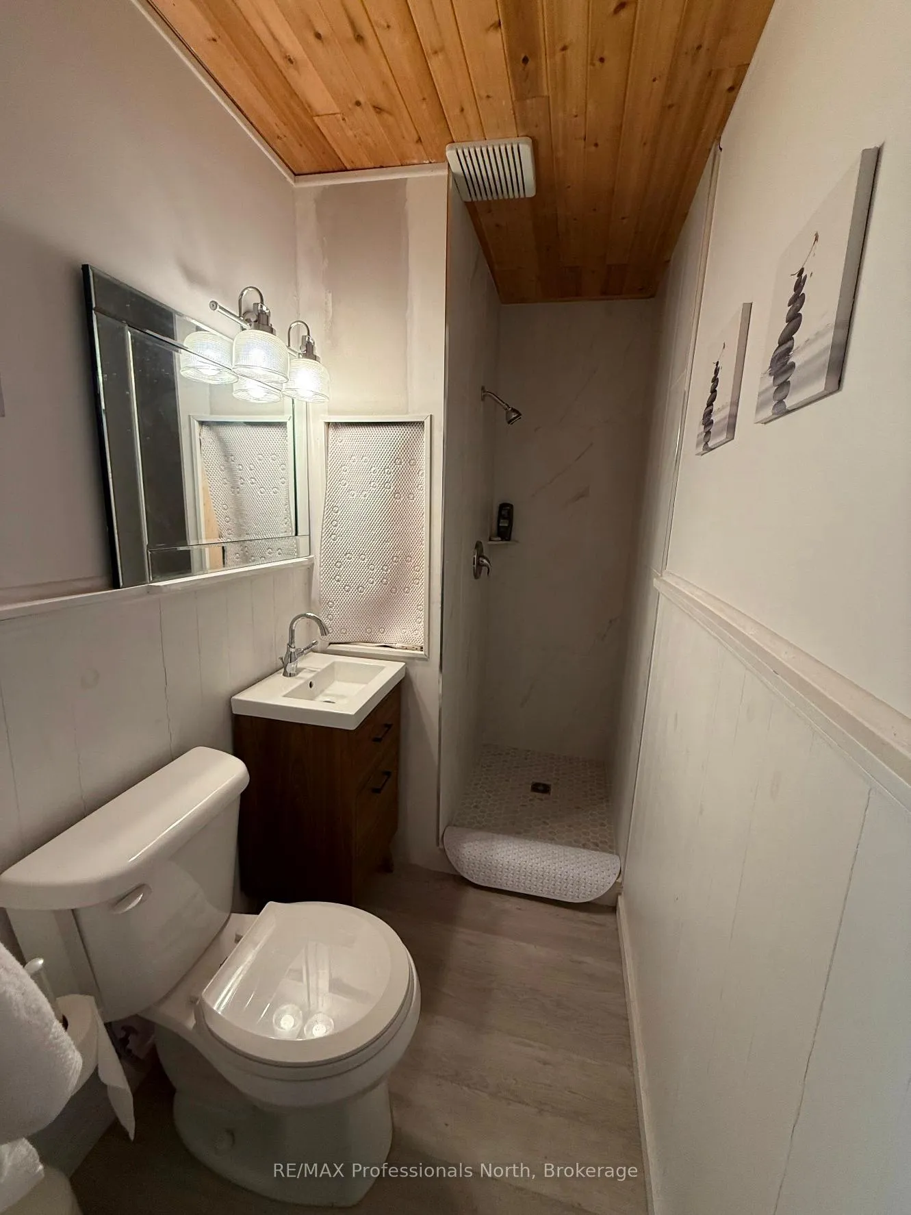 Photo 34 of 1132 Sapphire (Koshlong Lake) Drive, Highlands East, Glamorgan — HOMEH