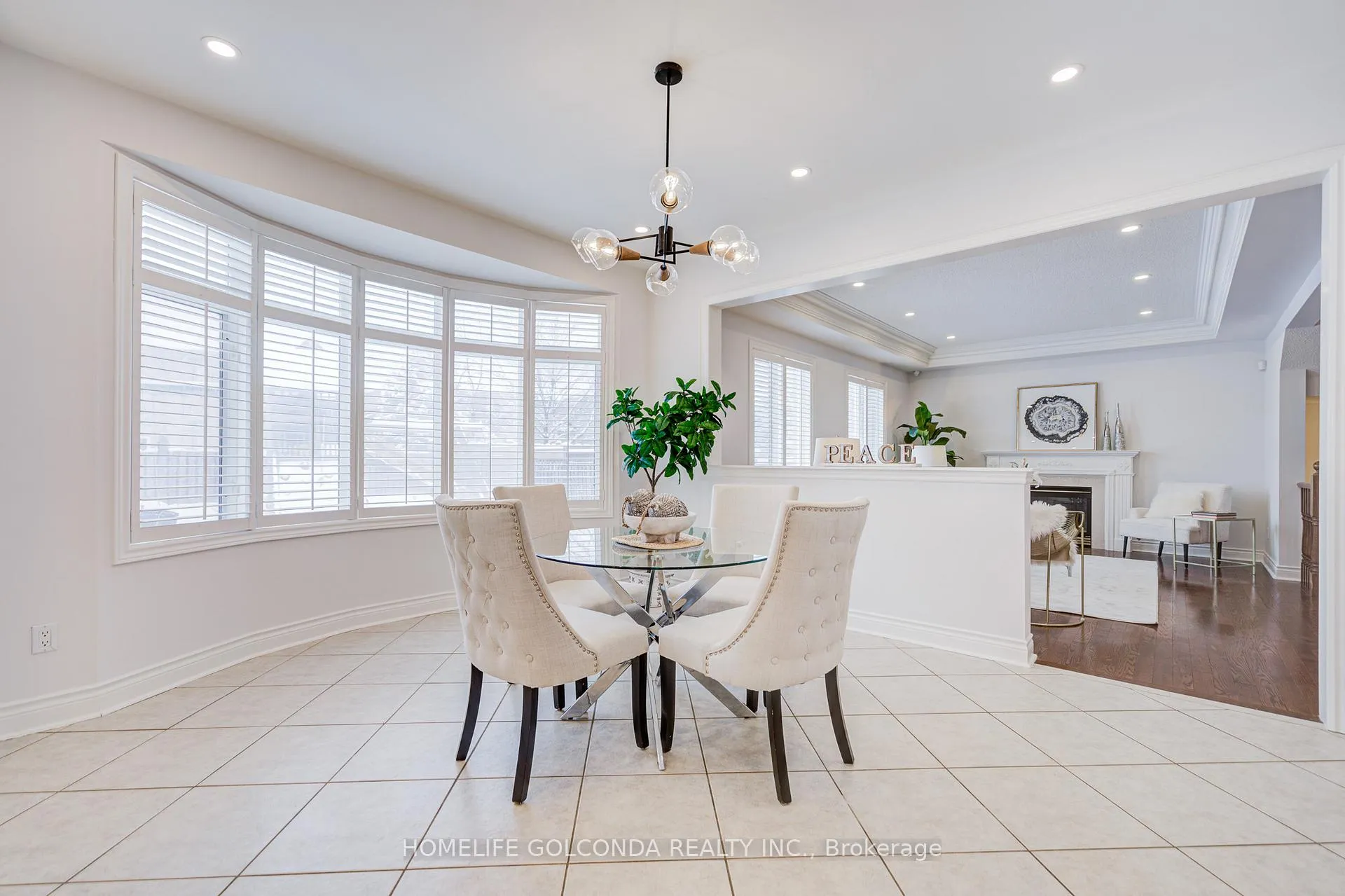 Photo 11 of 34 Odessa Crescent, Markham, Cachet — HOMEH