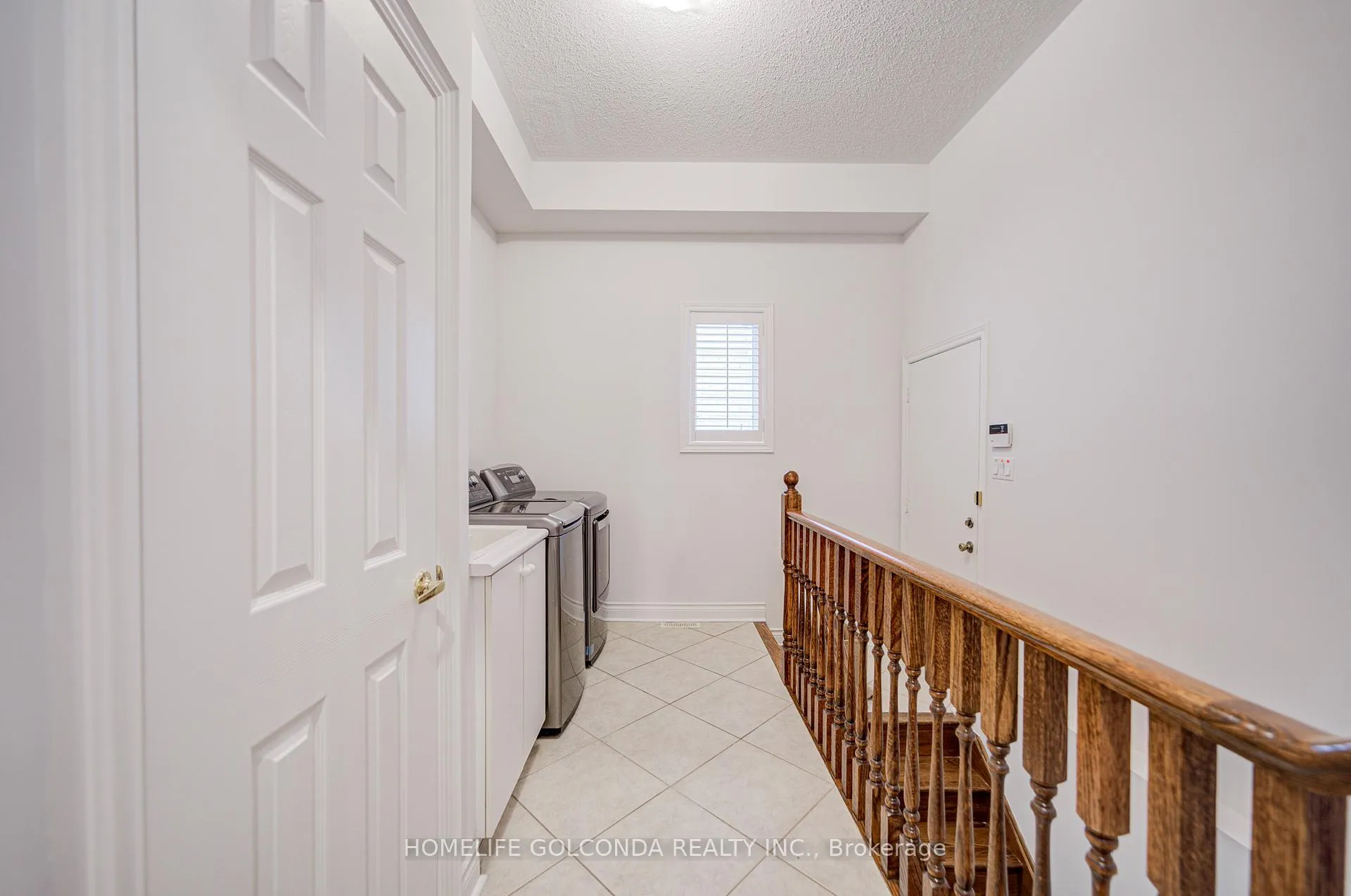 Photo 21 of 34 Odessa Crescent, Markham, Cachet — HOMEH
