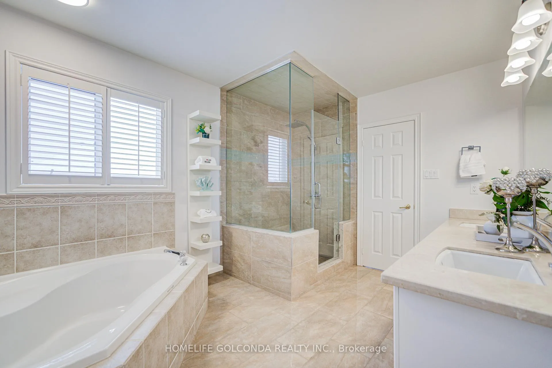Photo 29 of 34 Odessa Crescent, Markham, Cachet — HOMEH