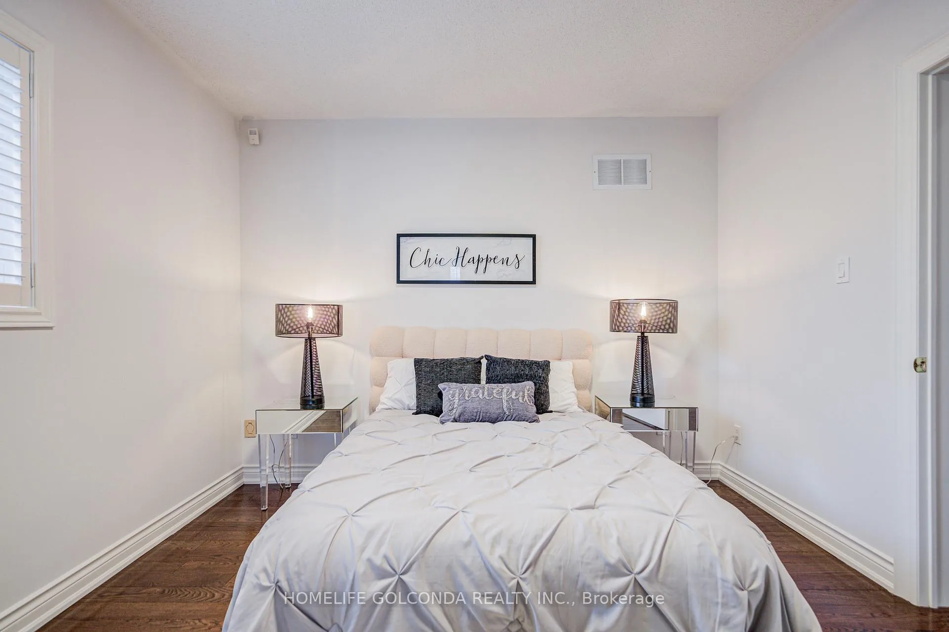 Photo 32 of 34 Odessa Crescent, Markham, Cachet — HOMEH