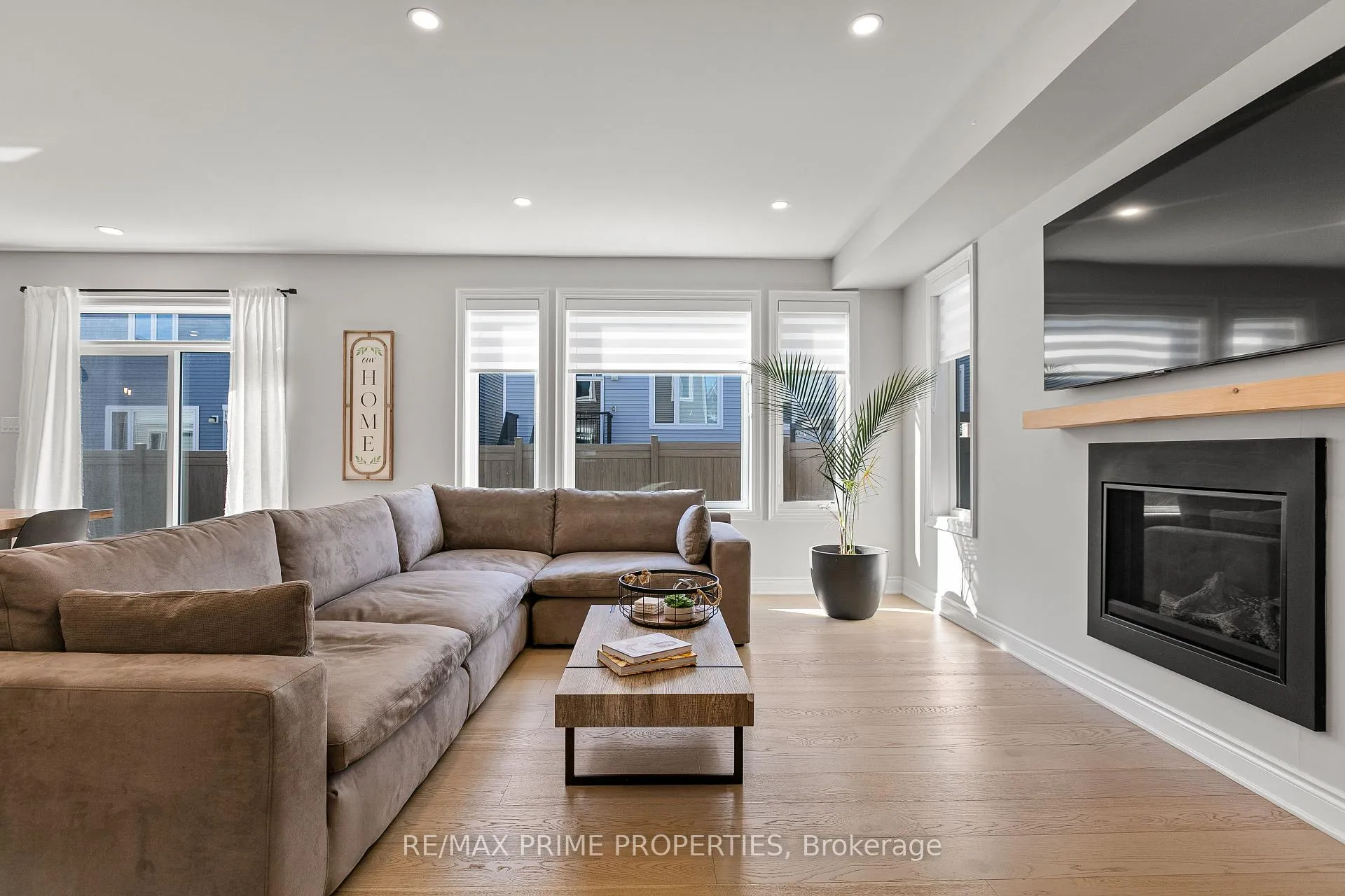 Photo 9 of 839 Mercier Crescent, Ottawa, Chapel Hill South - Orleans Village — HOMEH