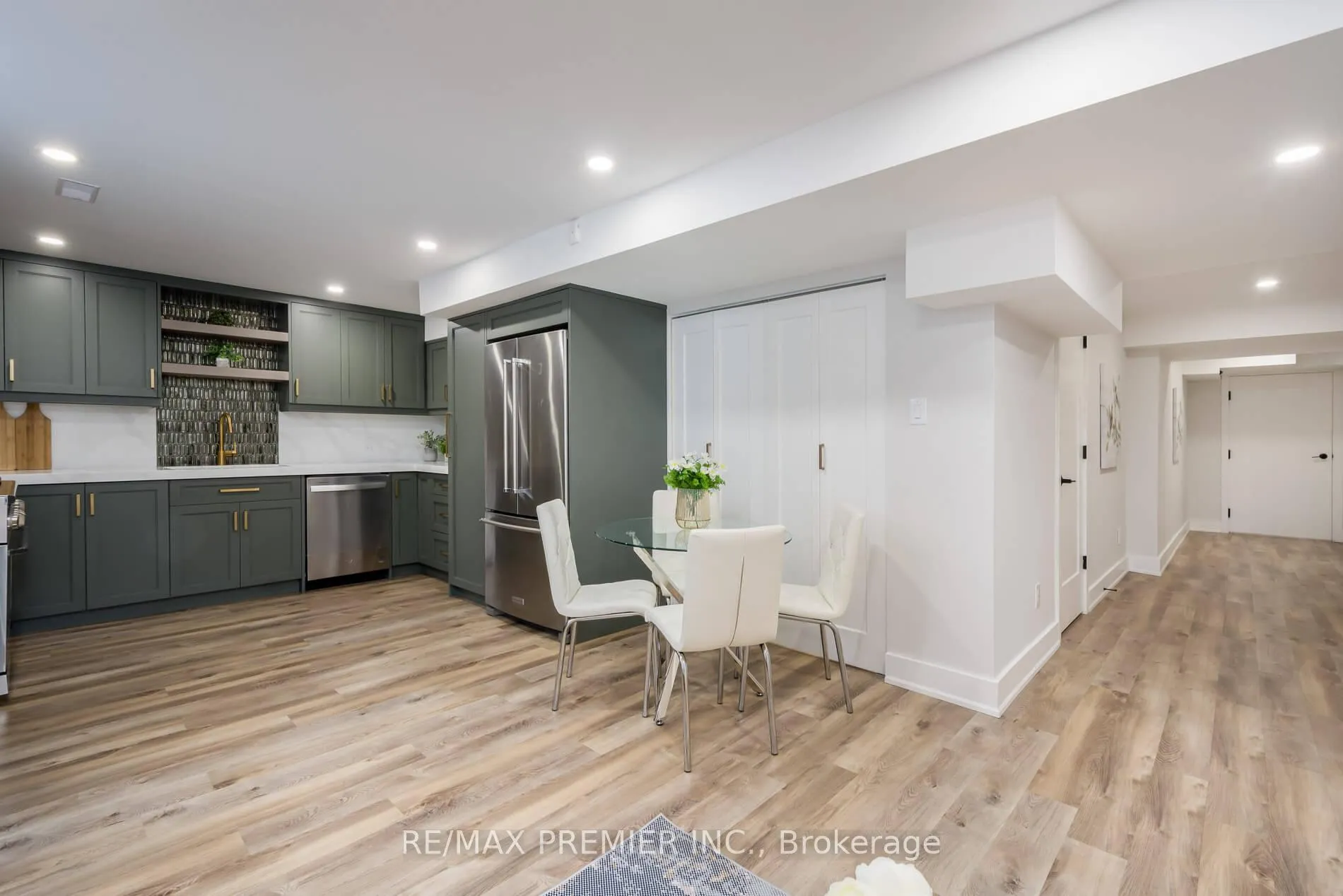 Photo 26 of 32 Pridham Place, New Tecumseth, Tottenham — HOMEH