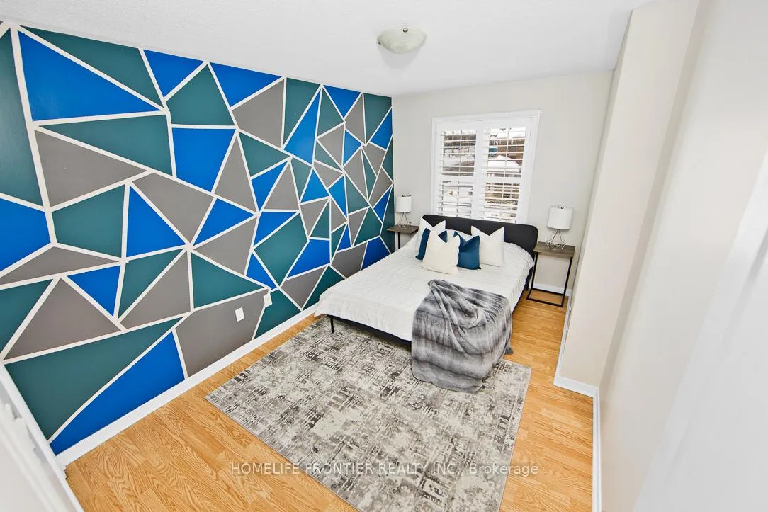 Photo 12 of 3 Coranto Way, Vaughan, Vellore Village — HOMEH