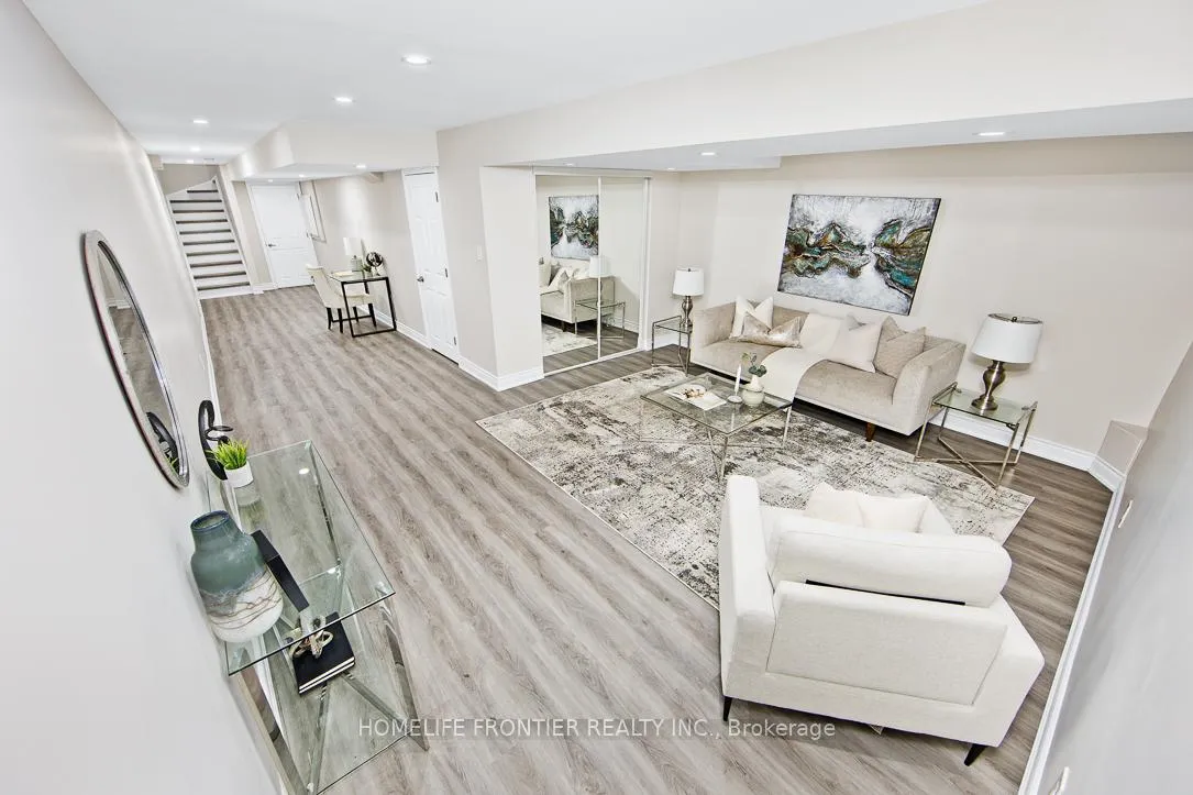 Photo 16 of 3 Coranto Way, Vaughan, Vellore Village — HOMEH