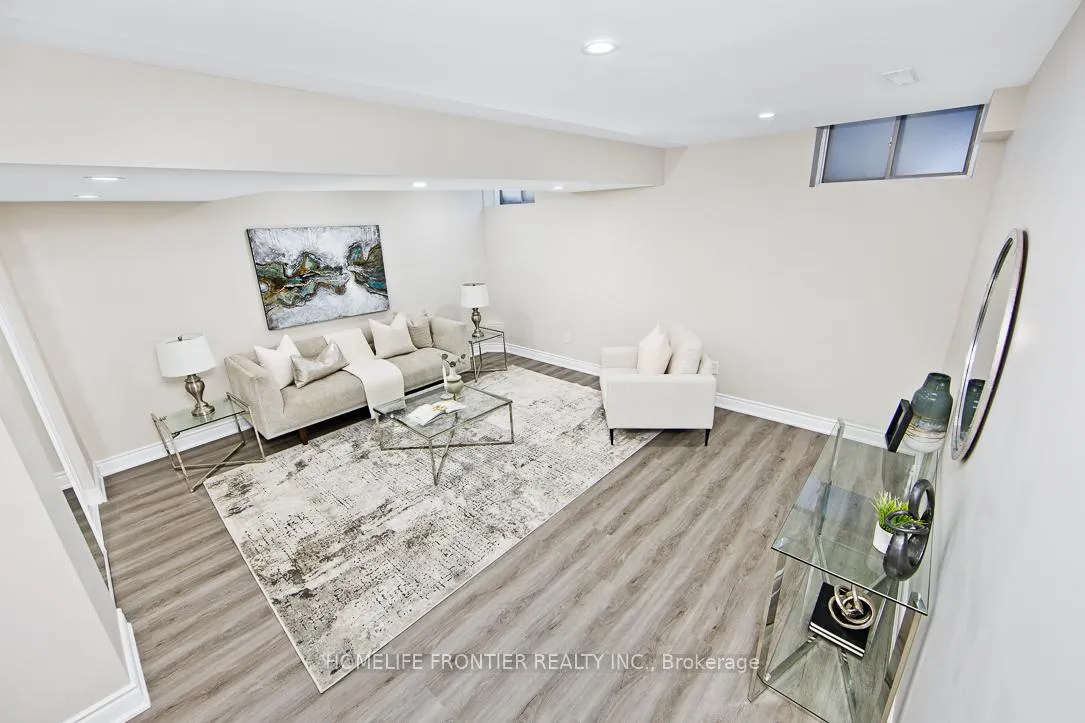Photo 17 of 3 Coranto Way, Vaughan, Vellore Village — HOMEH
