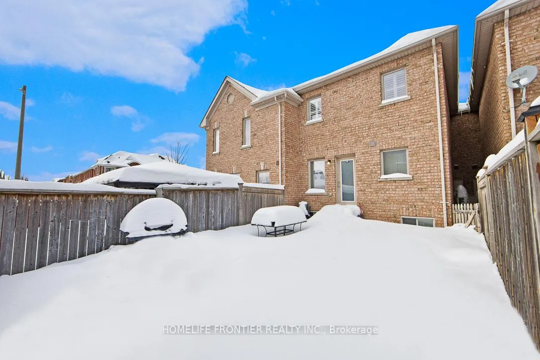 Photo 19 of 3 Coranto Way, Vaughan, Vellore Village — HOMEH