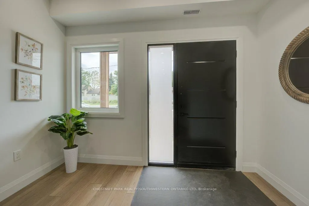 Photo 3 of 162 Weber Street W, Kitchener — HOMEH