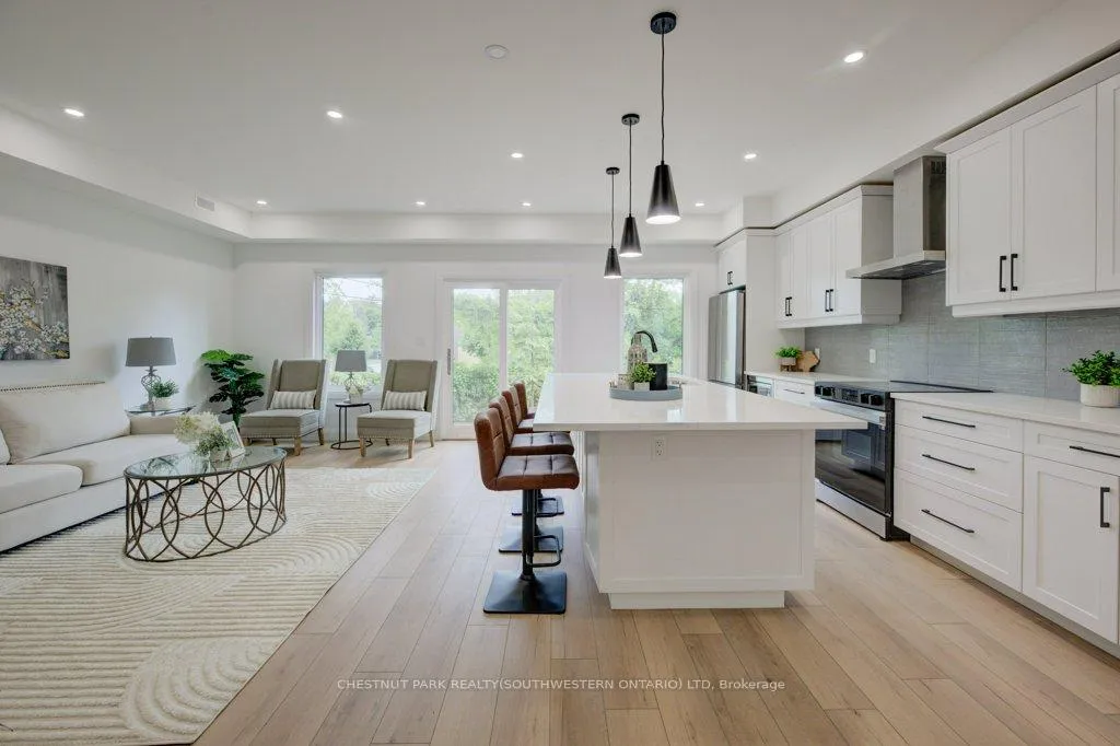 Photo 6 of 162 Weber Street W, Kitchener — HOMEH