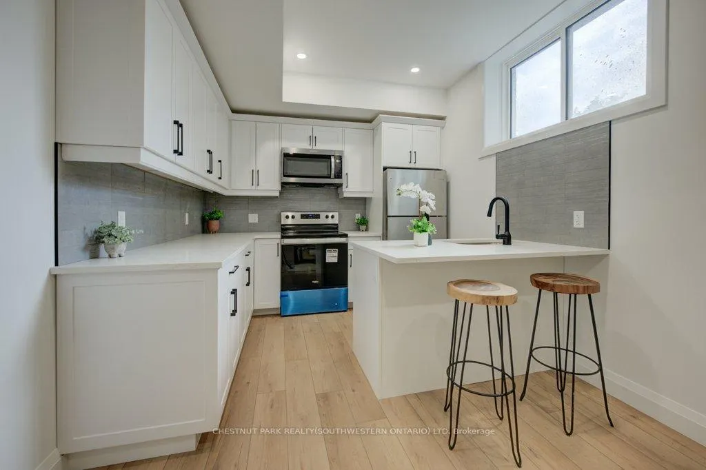 Photo 29 of 162 Weber Street W, Kitchener — HOMEH
