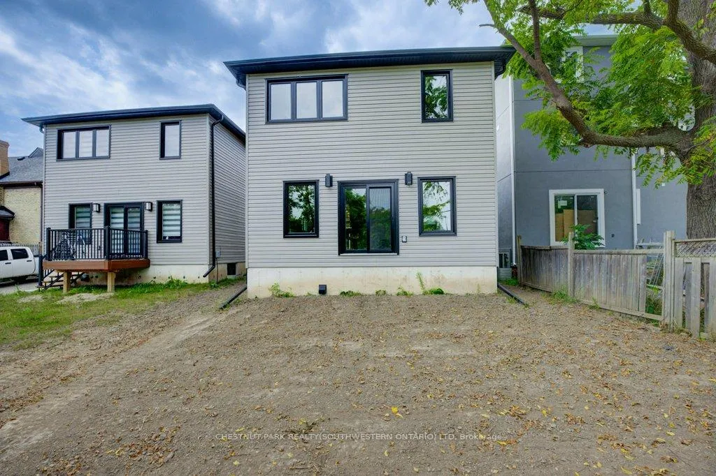 Photo 40 of 162 Weber Street W, Kitchener — HOMEH