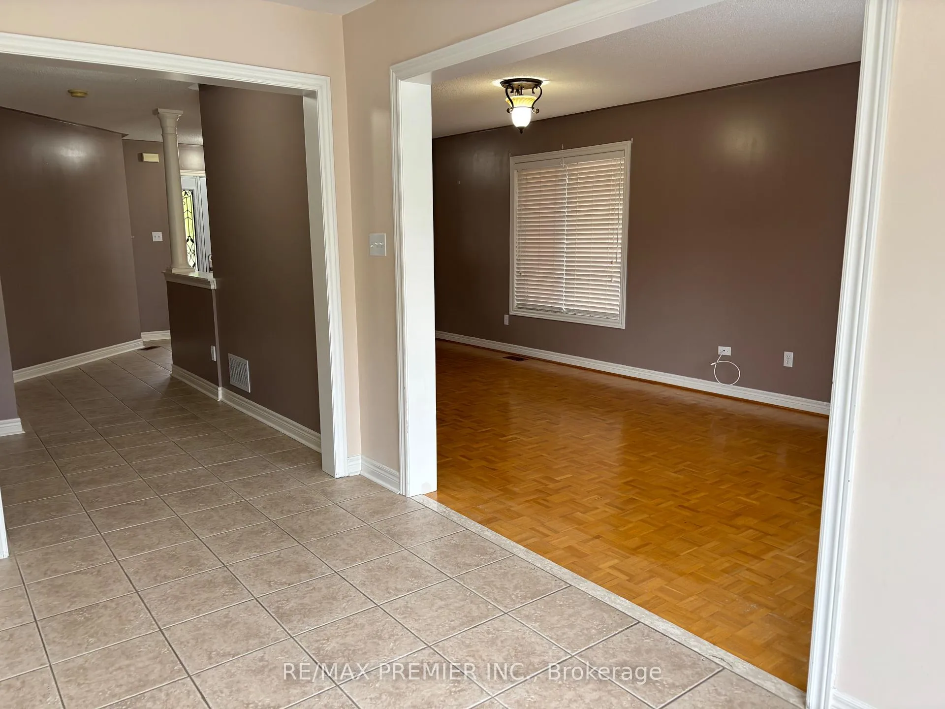 Photo 13 of 325 Vellore Avenue, Vaughan, Vellore Village — HOMEH