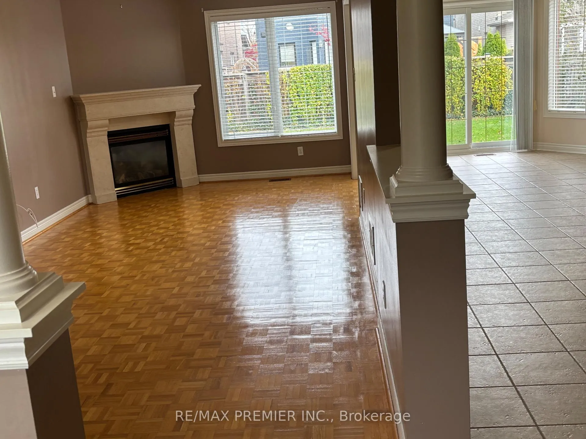 Photo 17 of 325 Vellore Avenue, Vaughan, Vellore Village — HOMEH