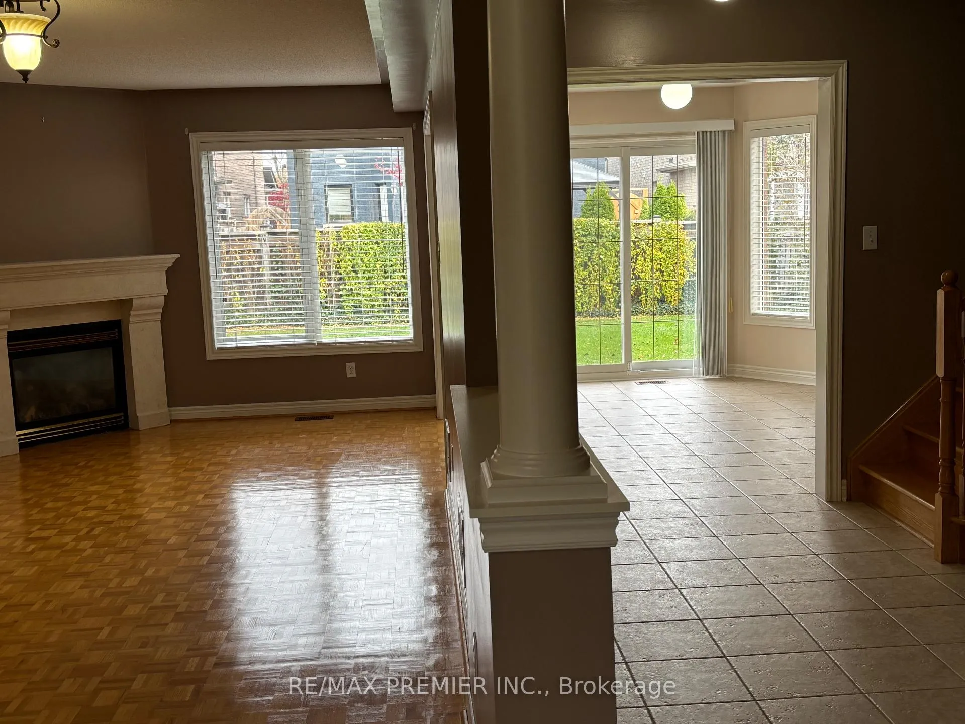 Photo 18 of 325 Vellore Avenue, Vaughan, Vellore Village — HOMEH