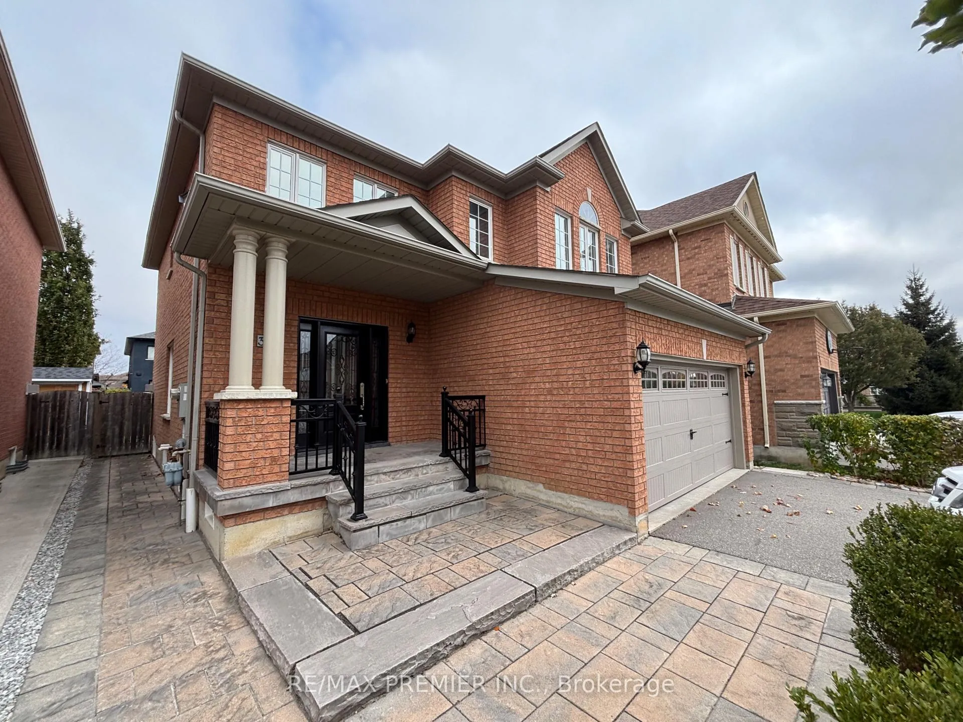 Photo 22 of 325 Vellore Avenue, Vaughan, Vellore Village — HOMEH