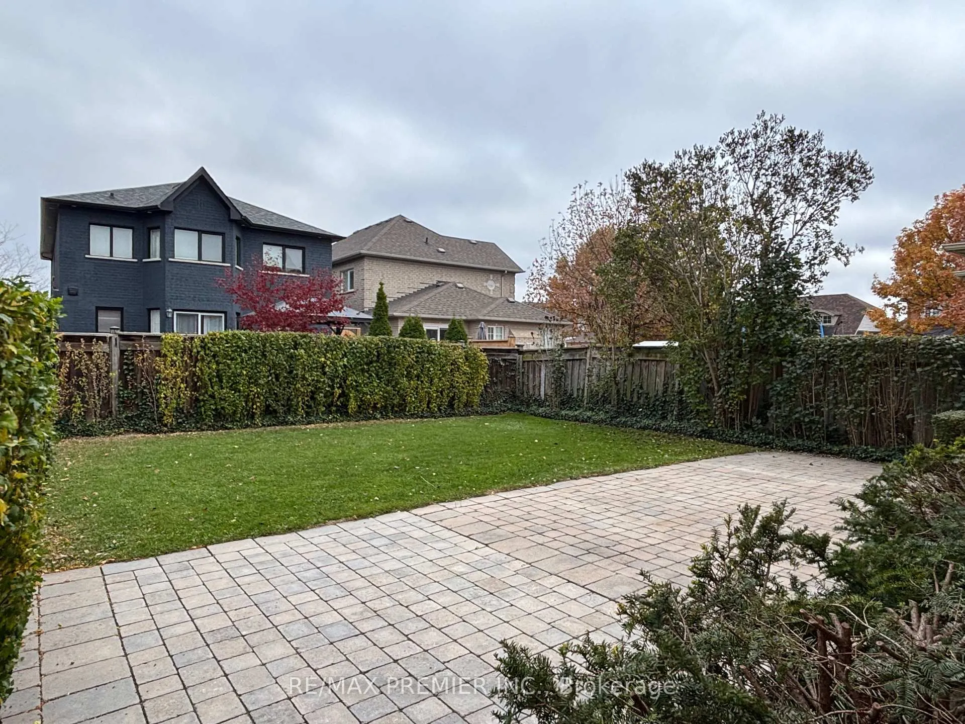 Photo 23 of 325 Vellore Avenue, Vaughan, Vellore Village — HOMEH