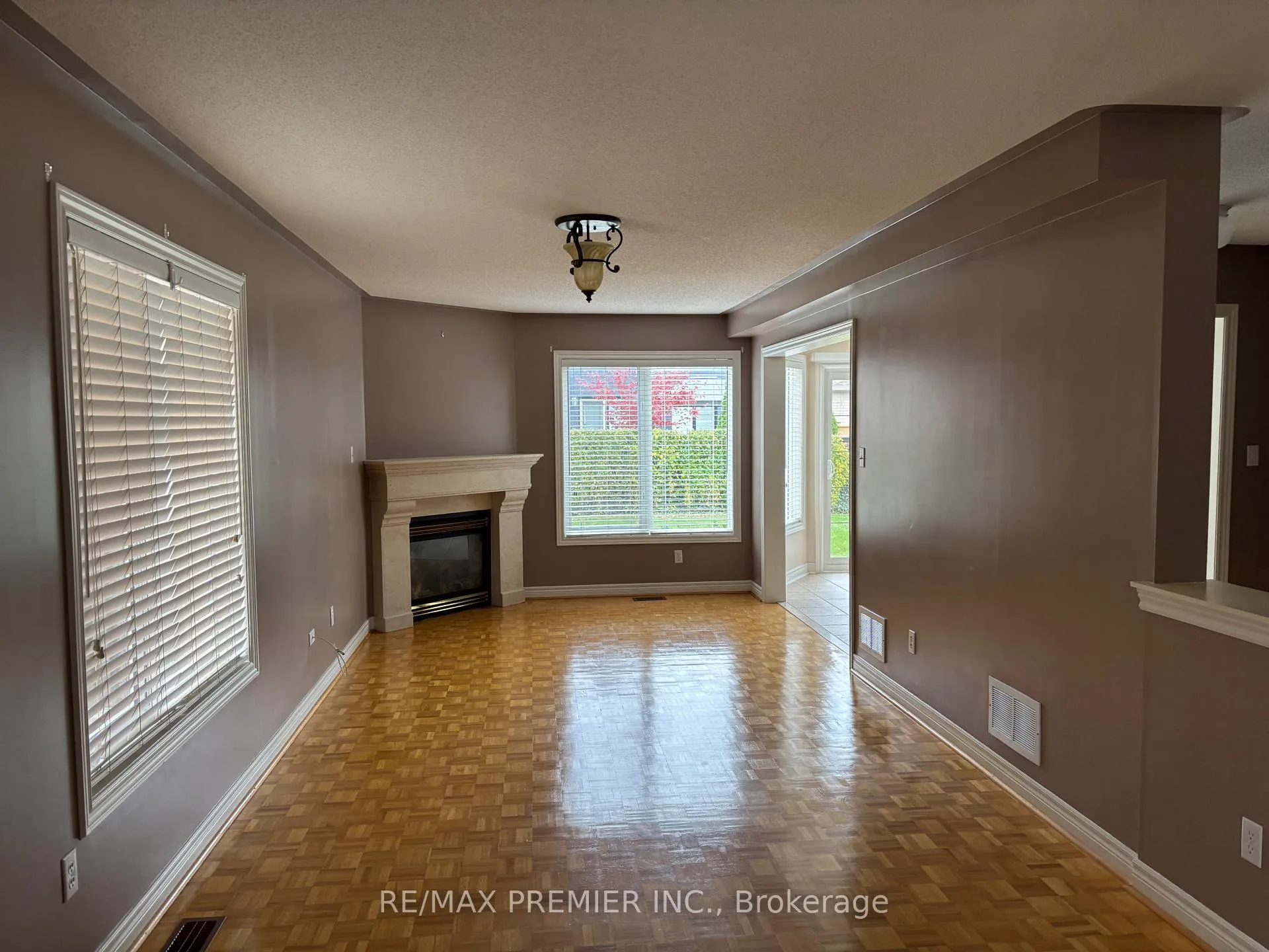 Photo 29 of 325 Vellore Avenue, Vaughan, Vellore Village — HOMEH