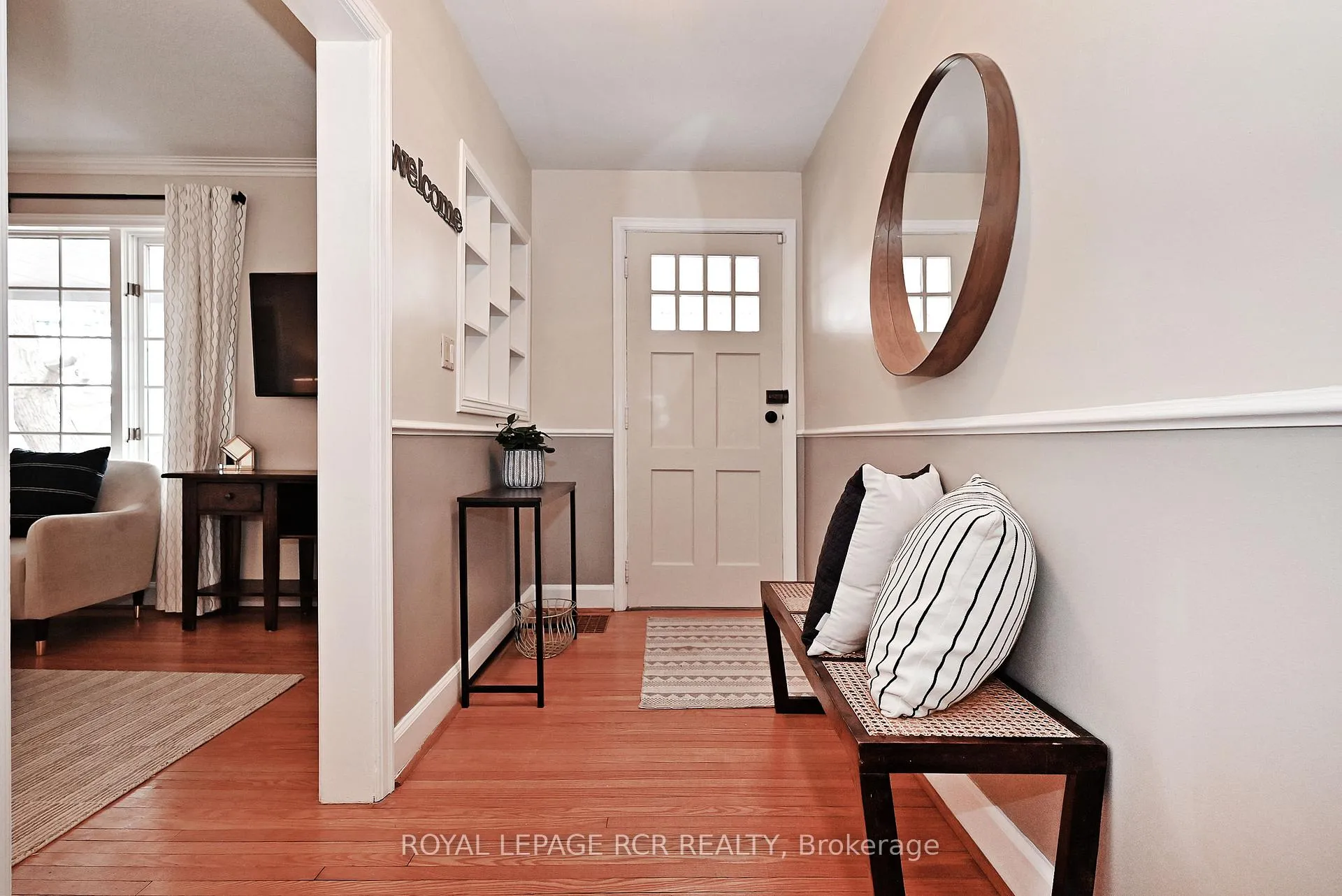 Photo 5 of 130 Church Street, King, Schomberg — HOMEH