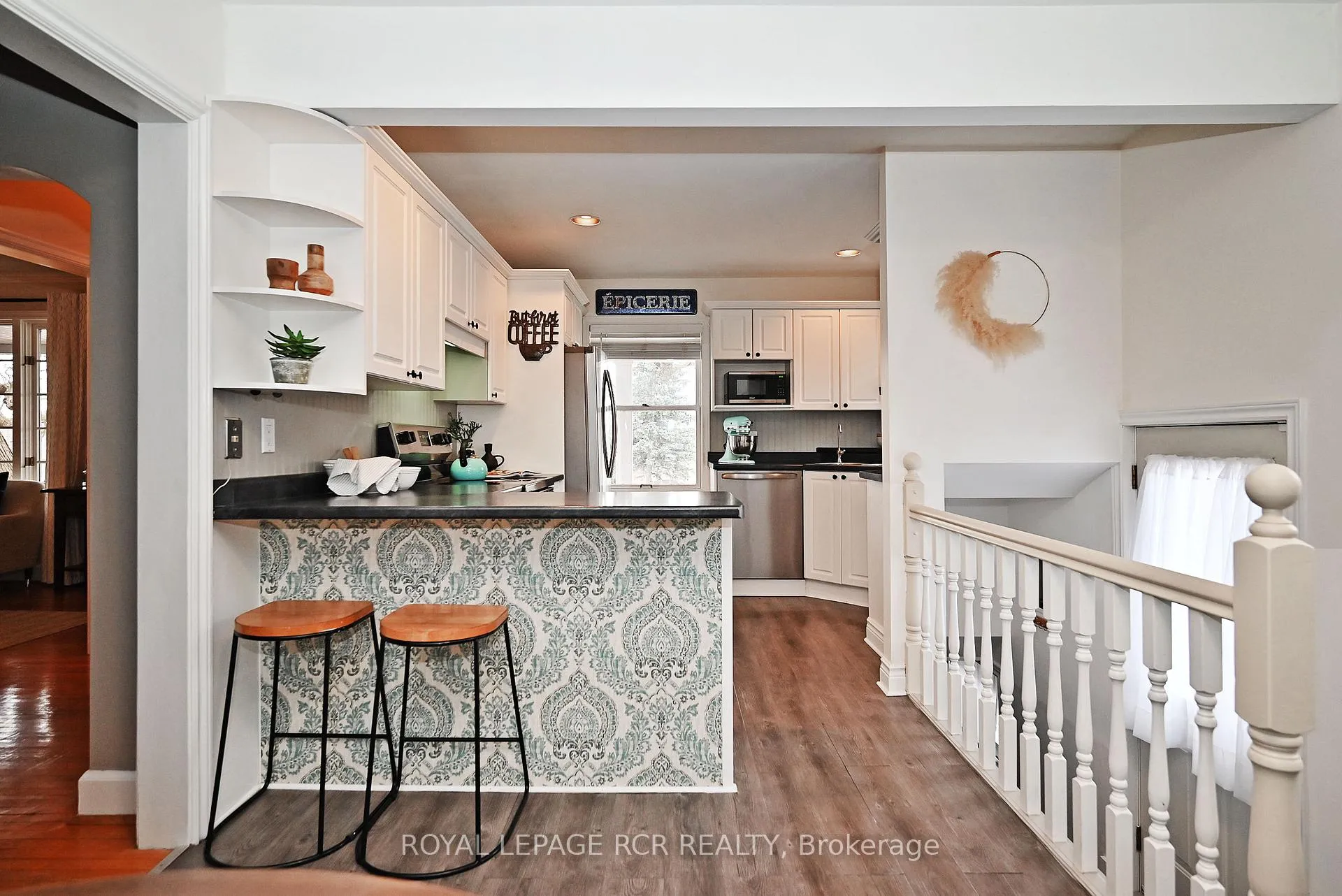Photo 10 of 130 Church Street, King, Schomberg — HOMEH