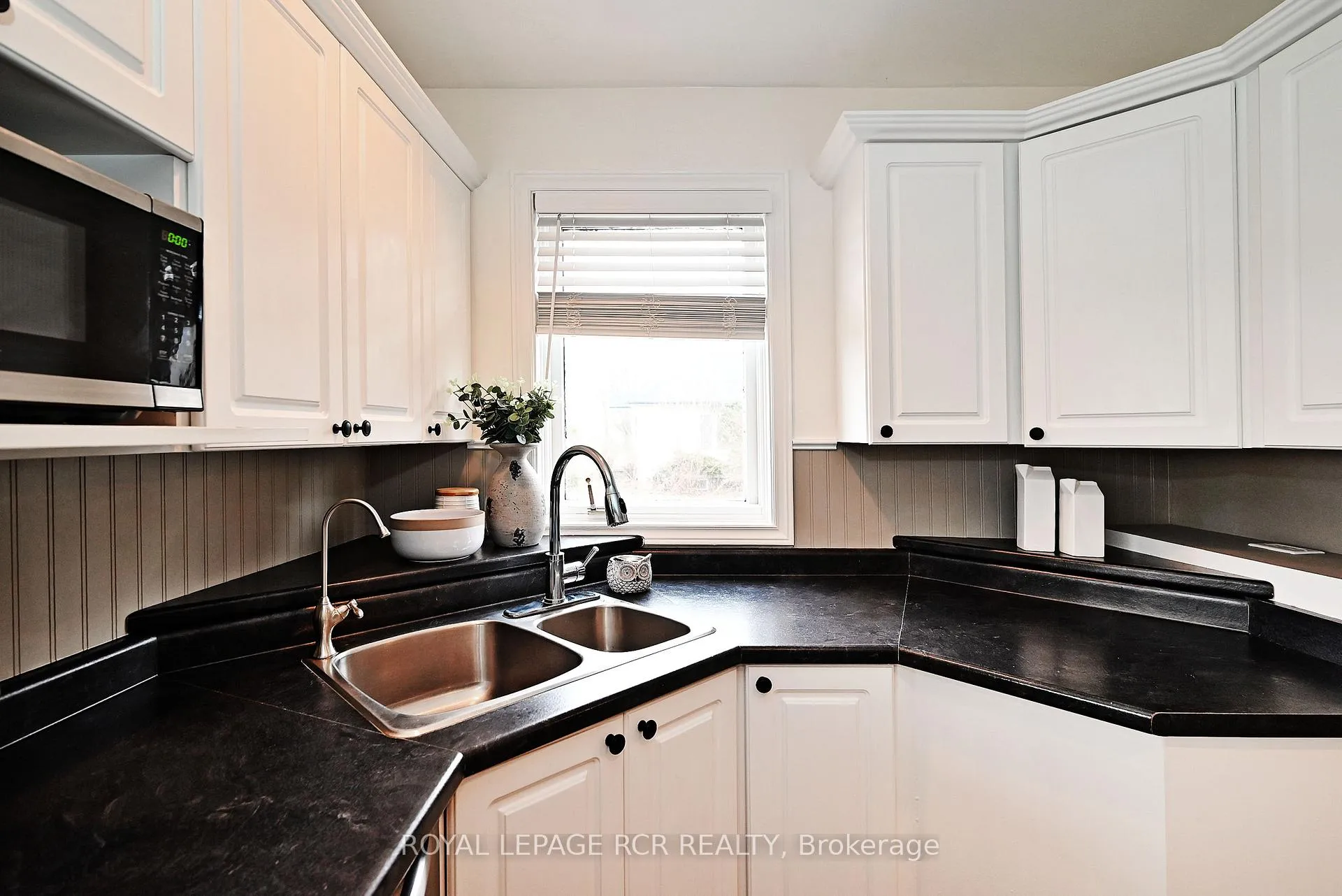 Photo 14 of 130 Church Street, King, Schomberg — HOMEH