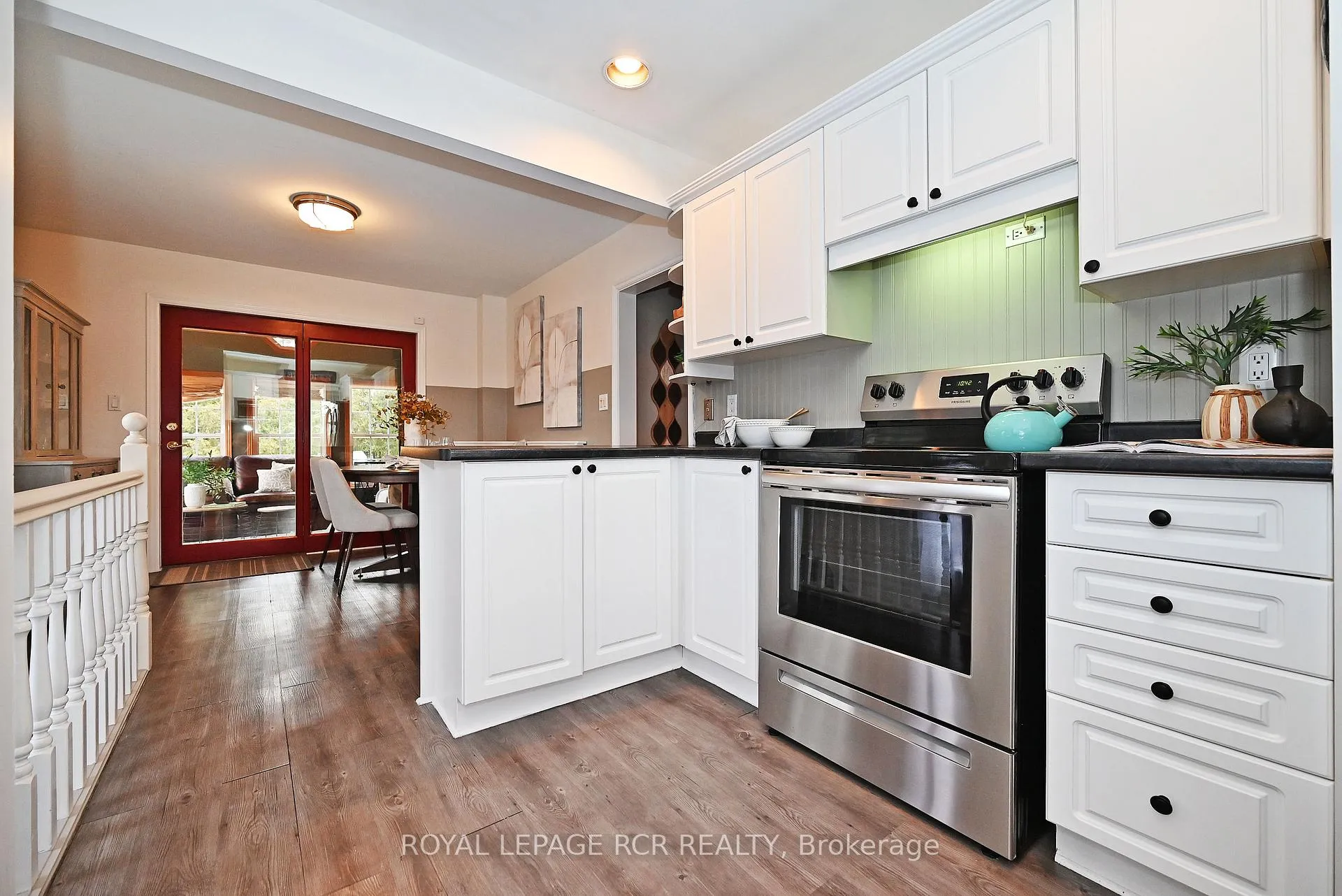 Photo 15 of 130 Church Street, King, Schomberg — HOMEH