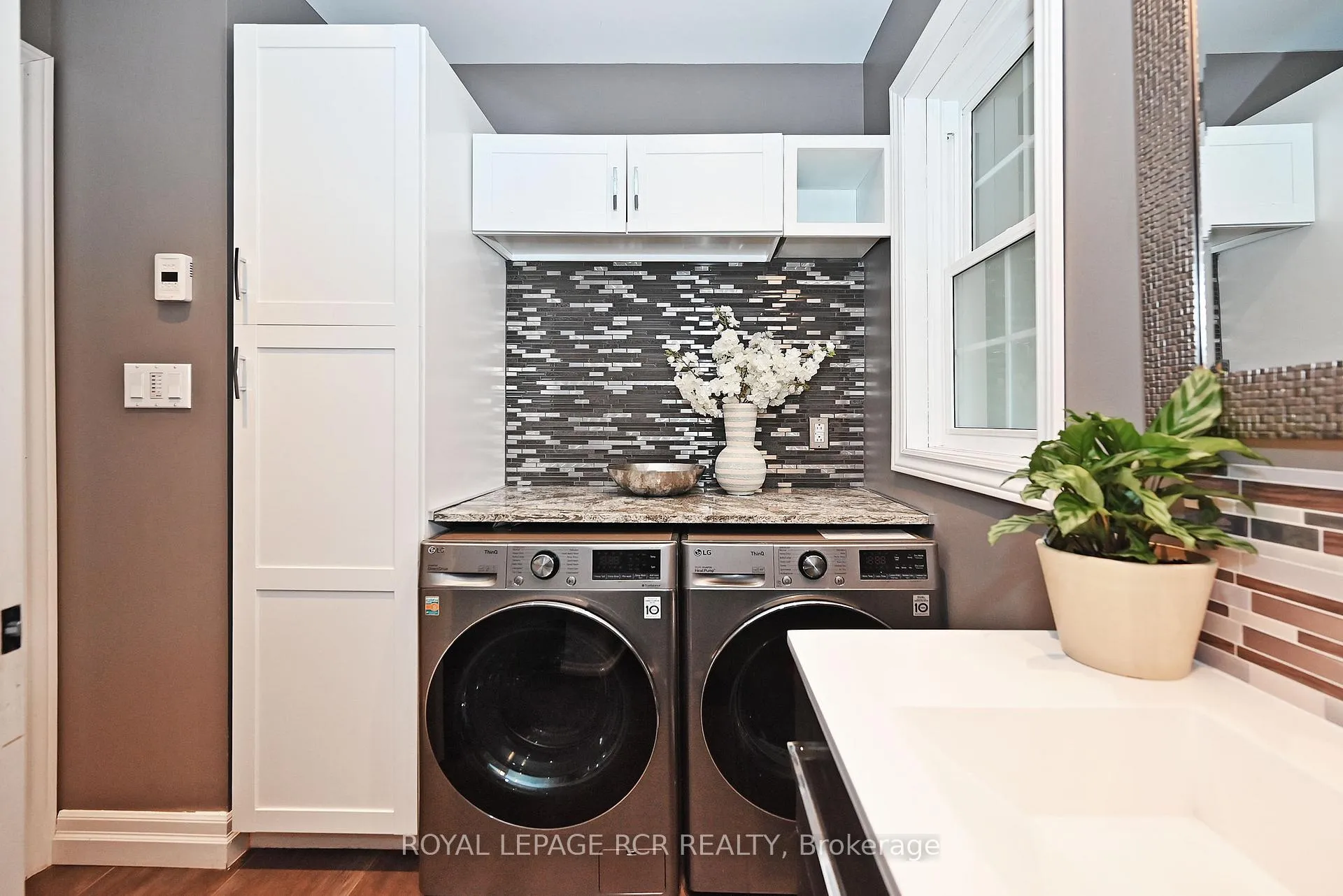 Photo 23 of 130 Church Street, King, Schomberg — HOMEH