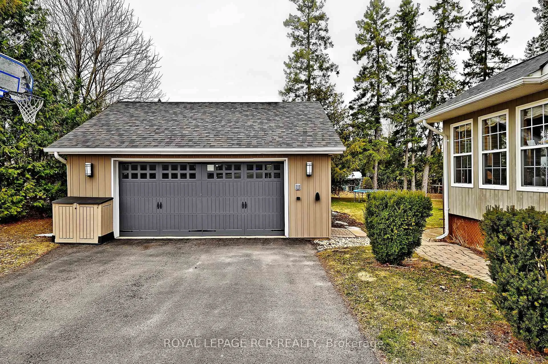 Photo 35 of 130 Church Street, King, Schomberg — HOMEH