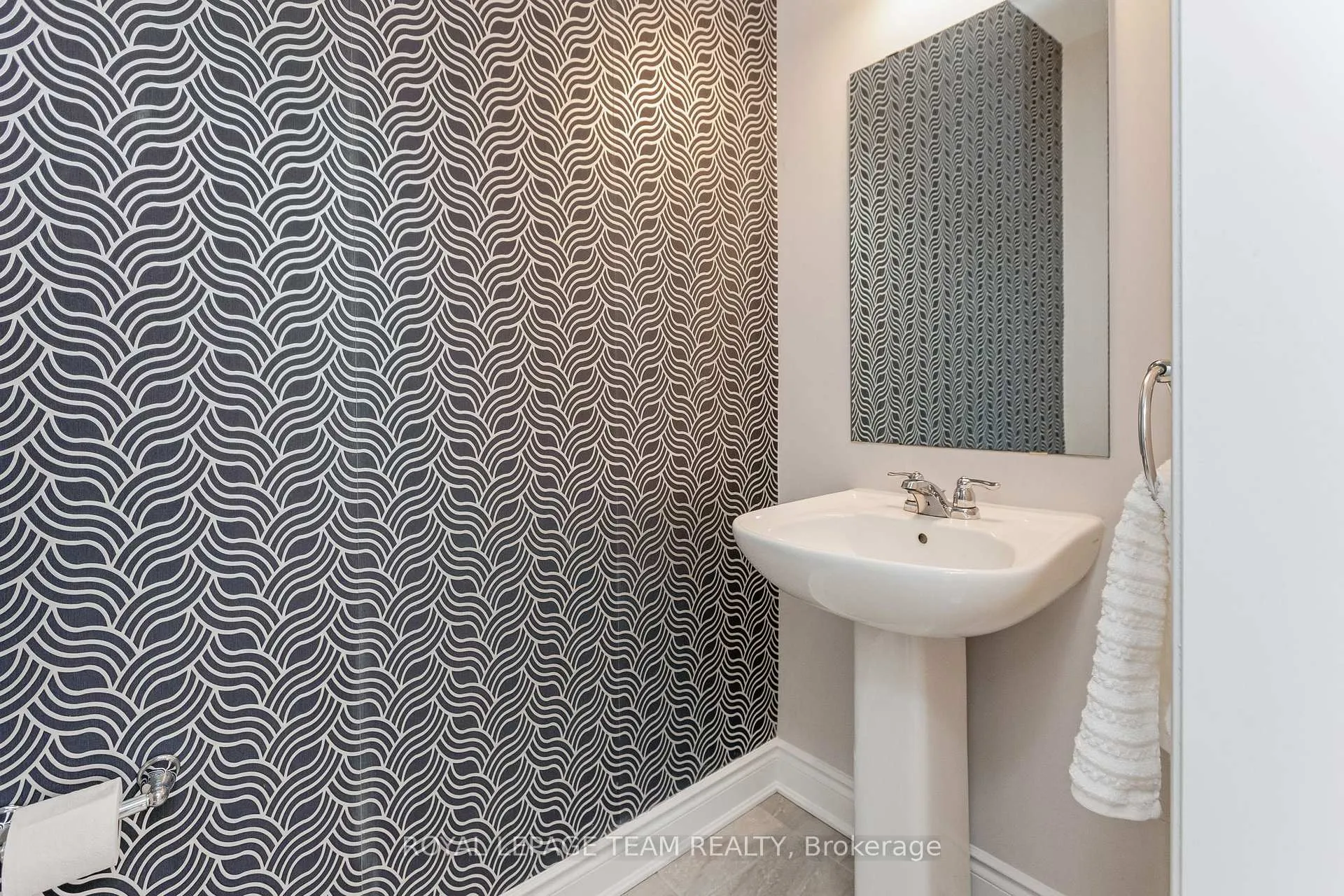 Photo 22 of 633 Parade Drive, Ottawa, Stittsville (South) — HOMEH