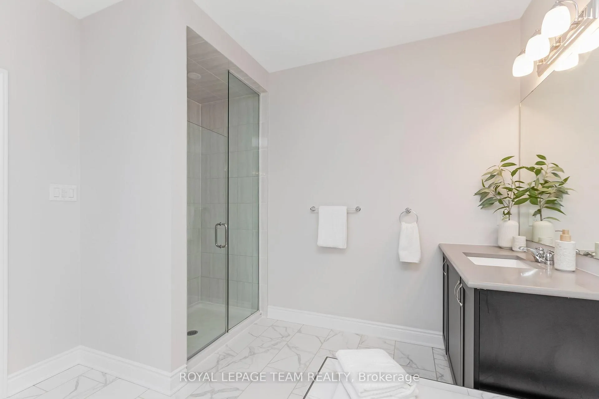 Photo 28 of 633 Parade Drive, Ottawa, Stittsville (South) — HOMEH