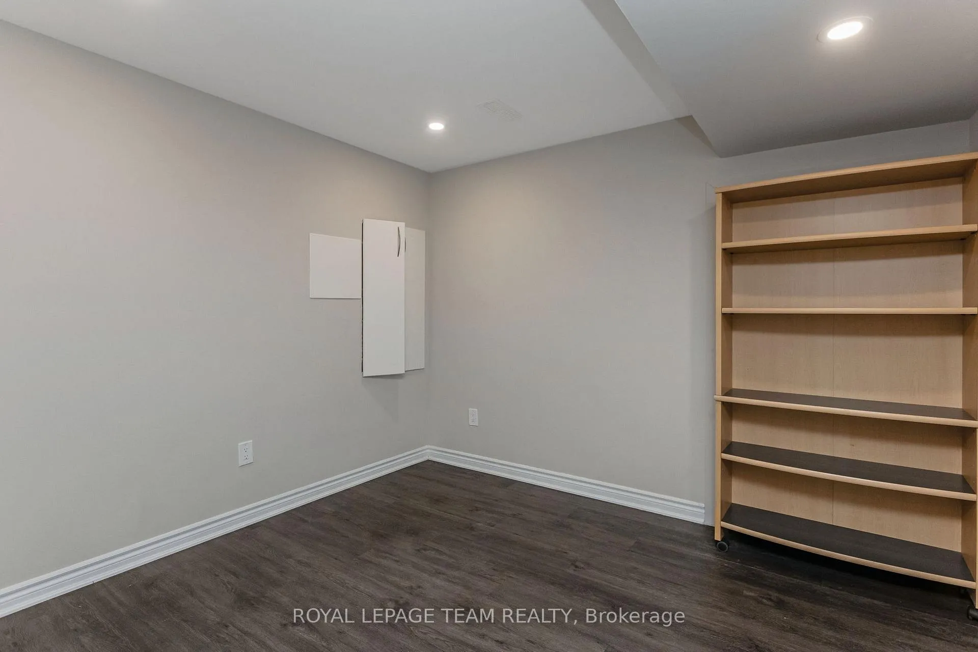 Photo 45 of 633 Parade Drive, Ottawa, Stittsville (South) — HOMEH