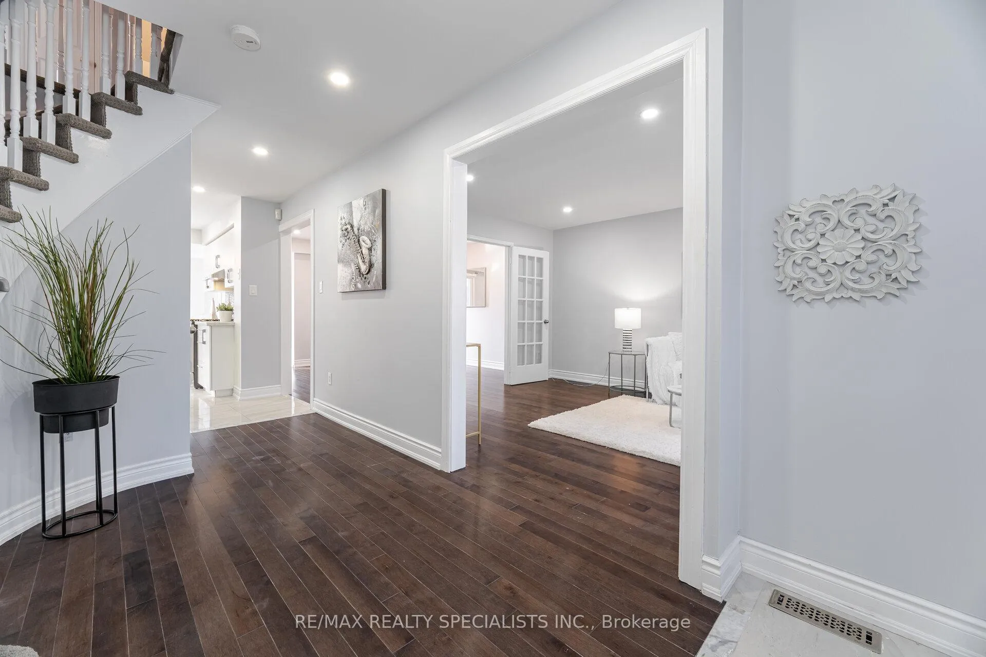 Photo 3 of 1861 Una Road, Pickering, Amberlea — HOMEH