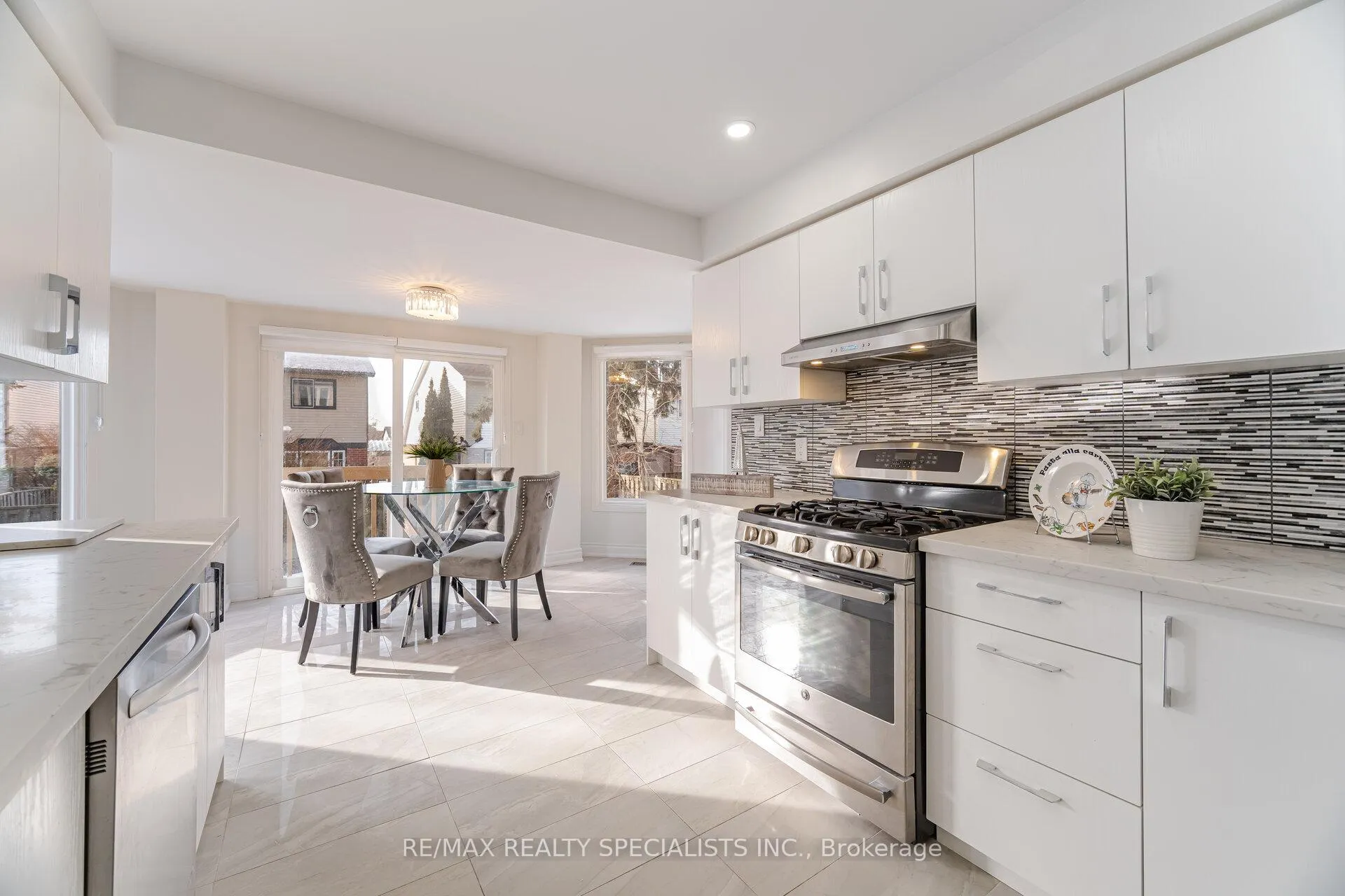 Photo 16 of 1861 Una Road, Pickering, Amberlea — HOMEH