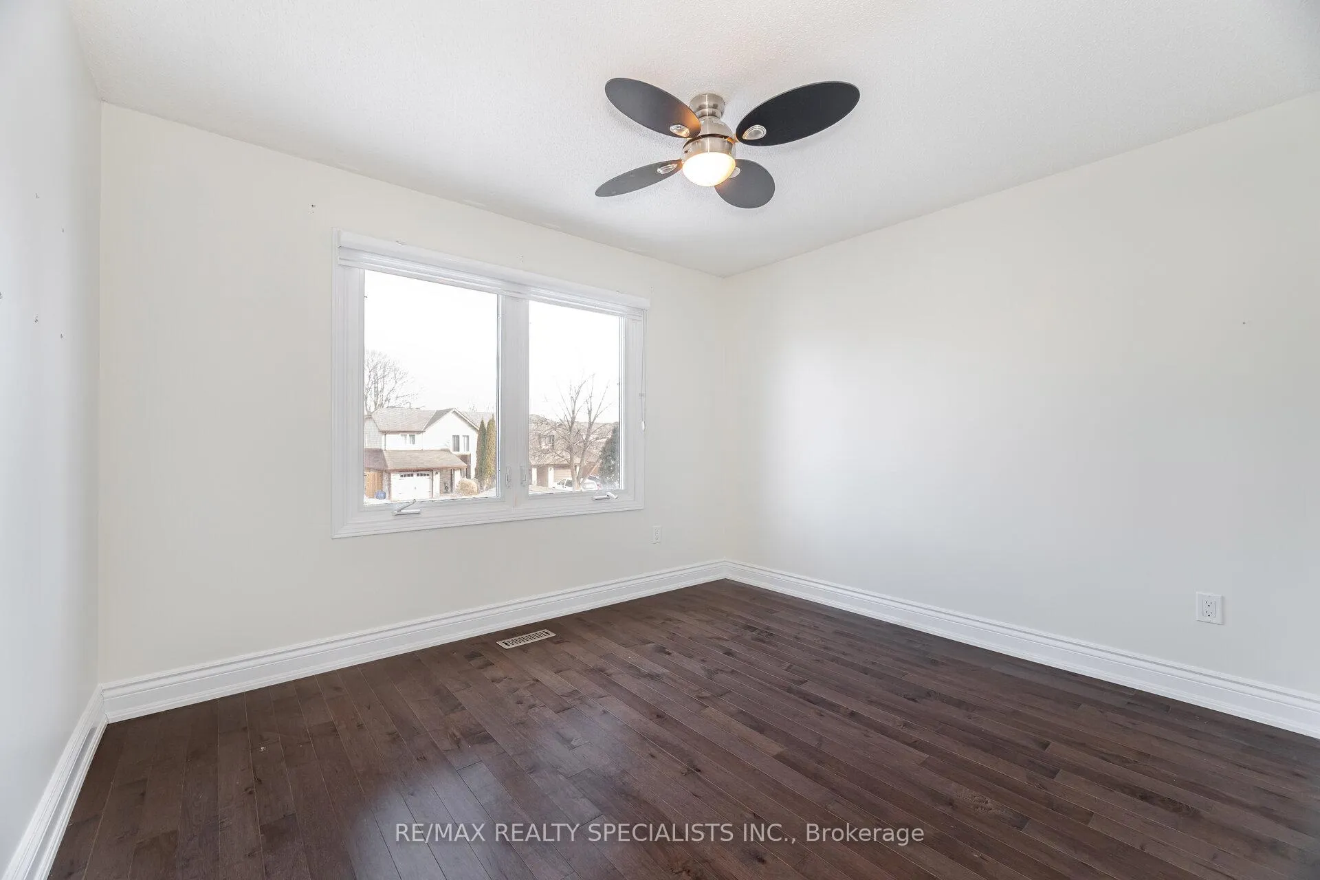 Photo 33 of 1861 Una Road, Pickering, Amberlea — HOMEH