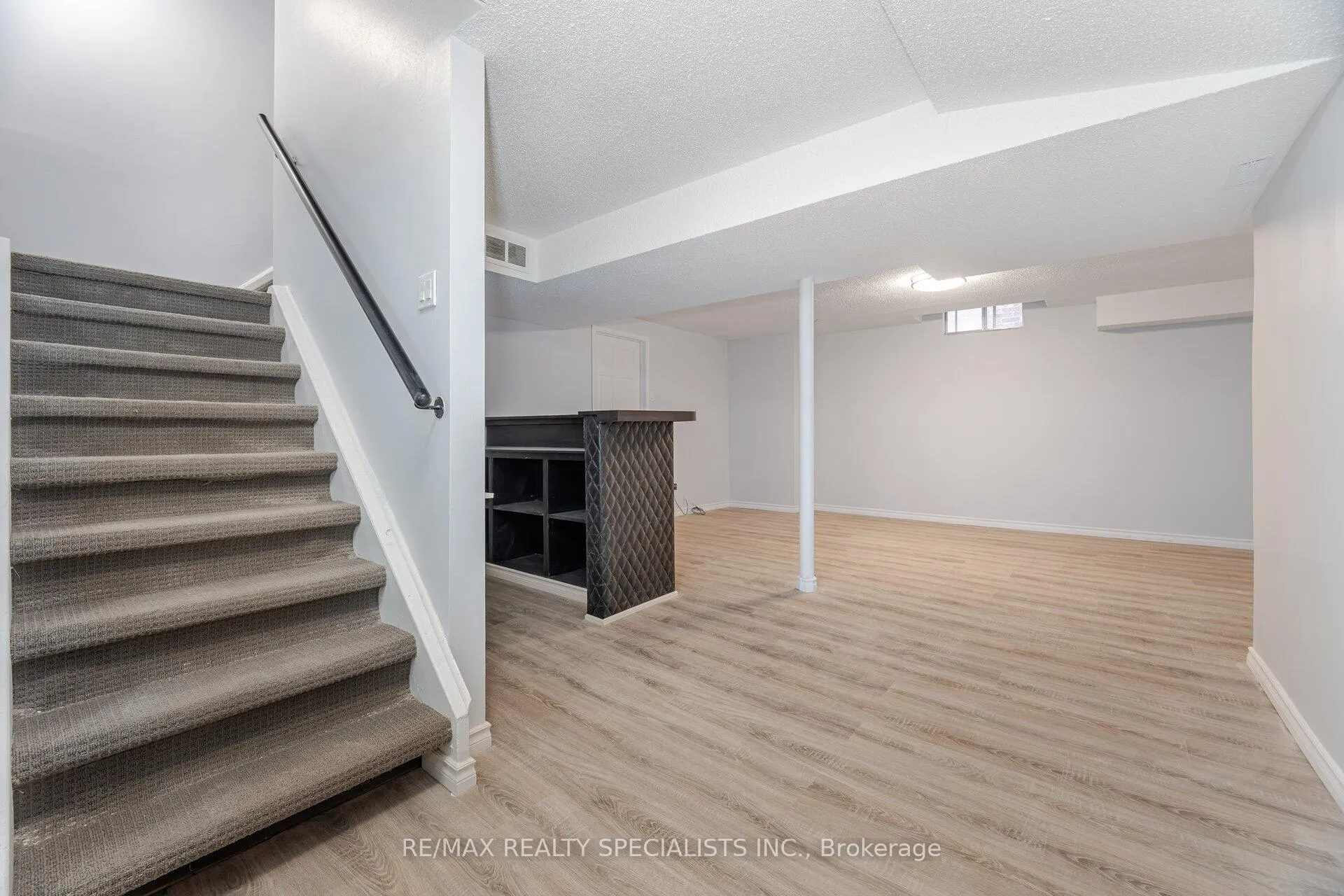 Photo 39 of 1861 Una Road, Pickering, Amberlea — HOMEH