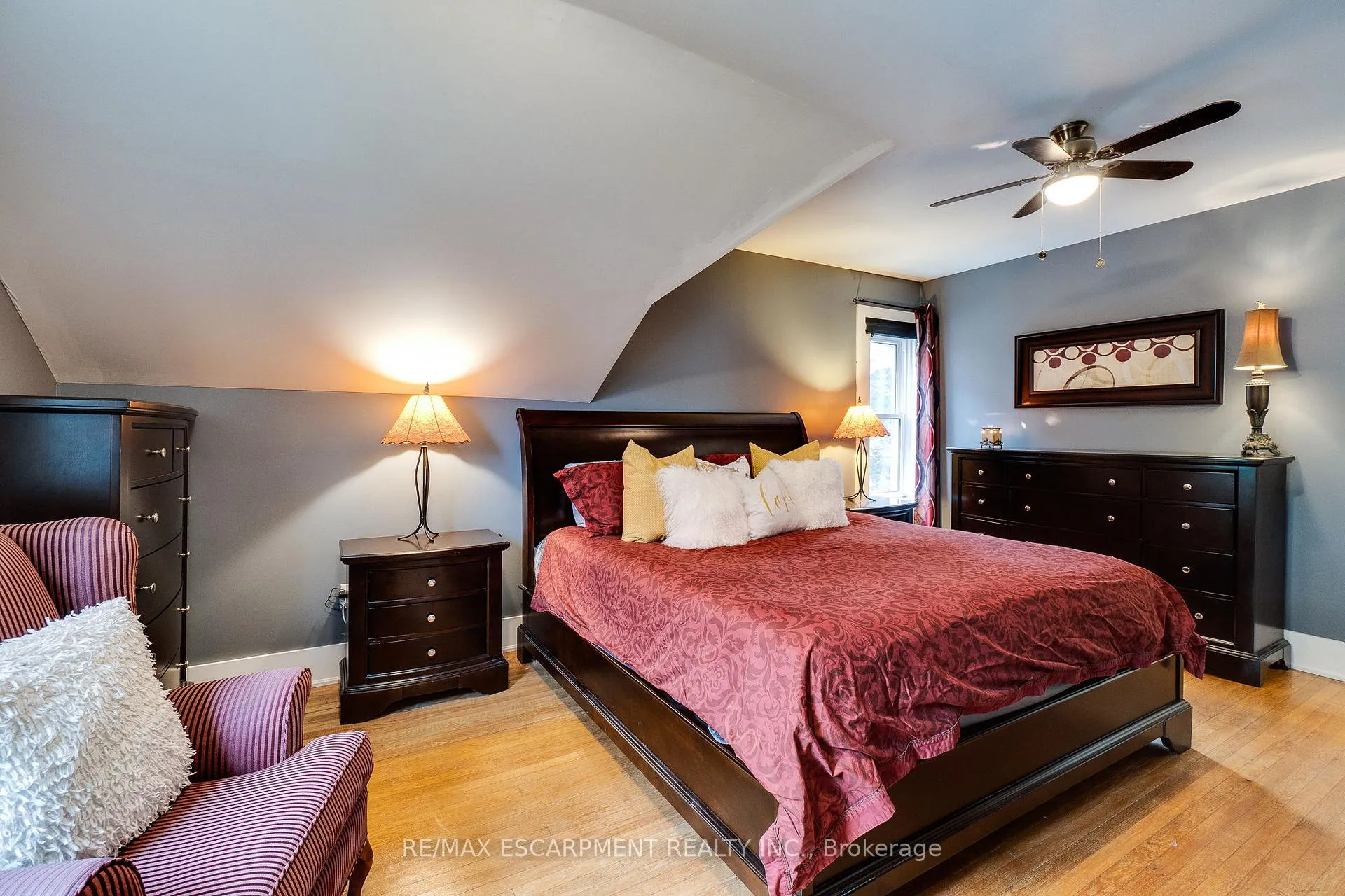 Photo 25 of 75 Melrose Avenue S, Hamilton, Stipley — HOMEH