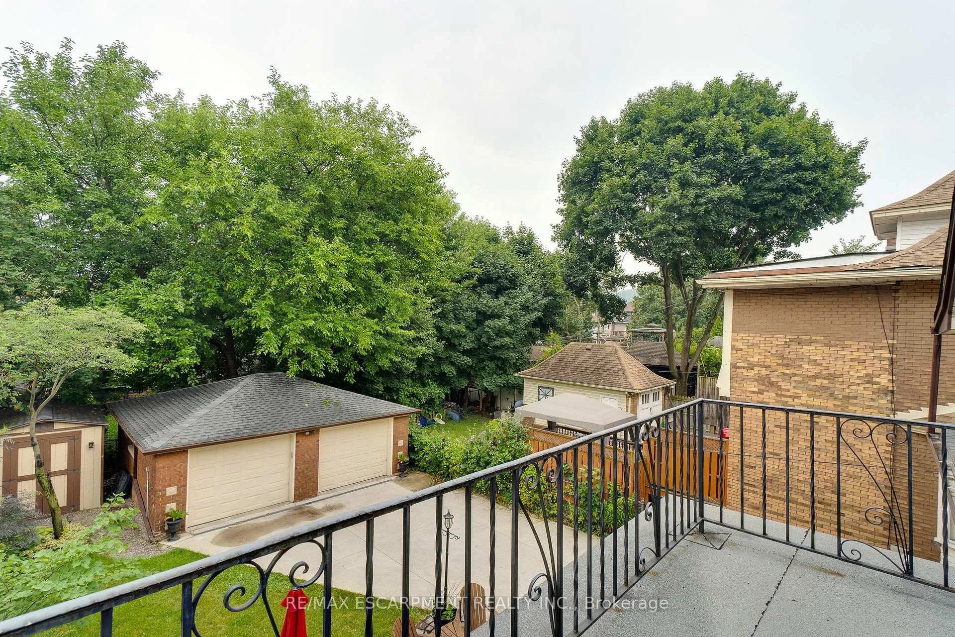 Photo 36 of 75 Melrose Avenue S, Hamilton, Stipley — HOMEH