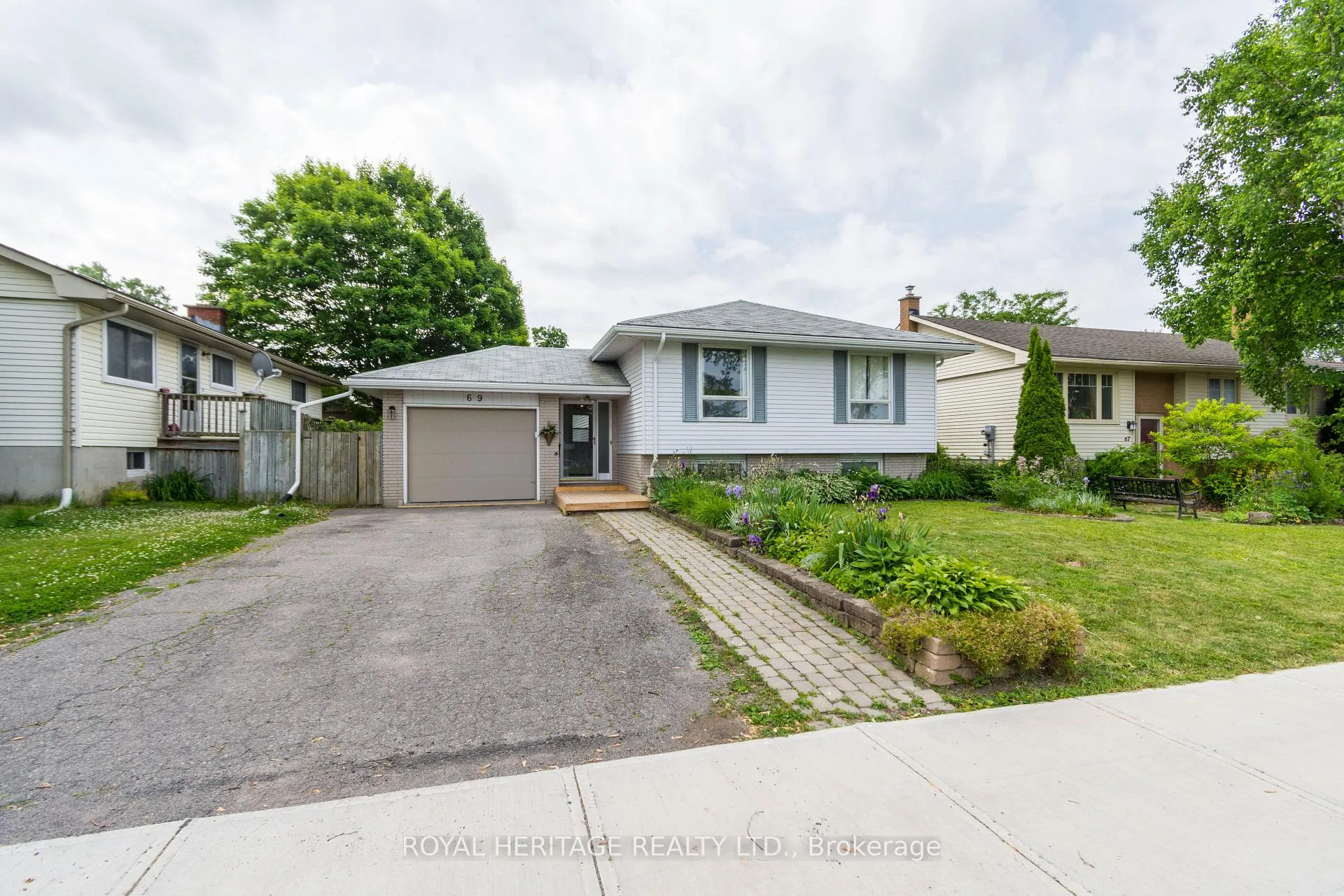 Photo 3 of 69 Brimley Court, Belleville, Belleville Ward — HOMEH