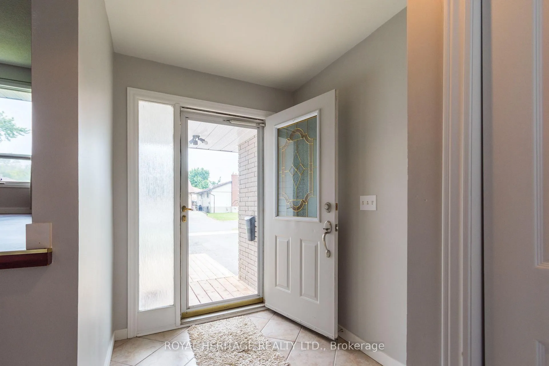 Photo 4 of 69 Brimley Court, Belleville, Belleville Ward — HOMEH