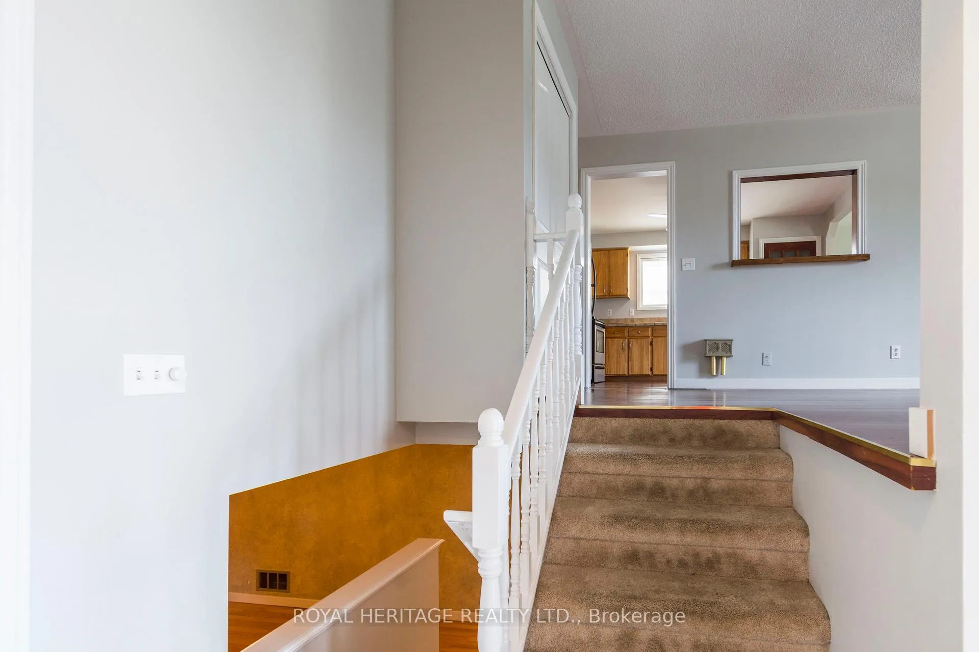 Photo 5 of 69 Brimley Court, Belleville, Belleville Ward — HOMEH